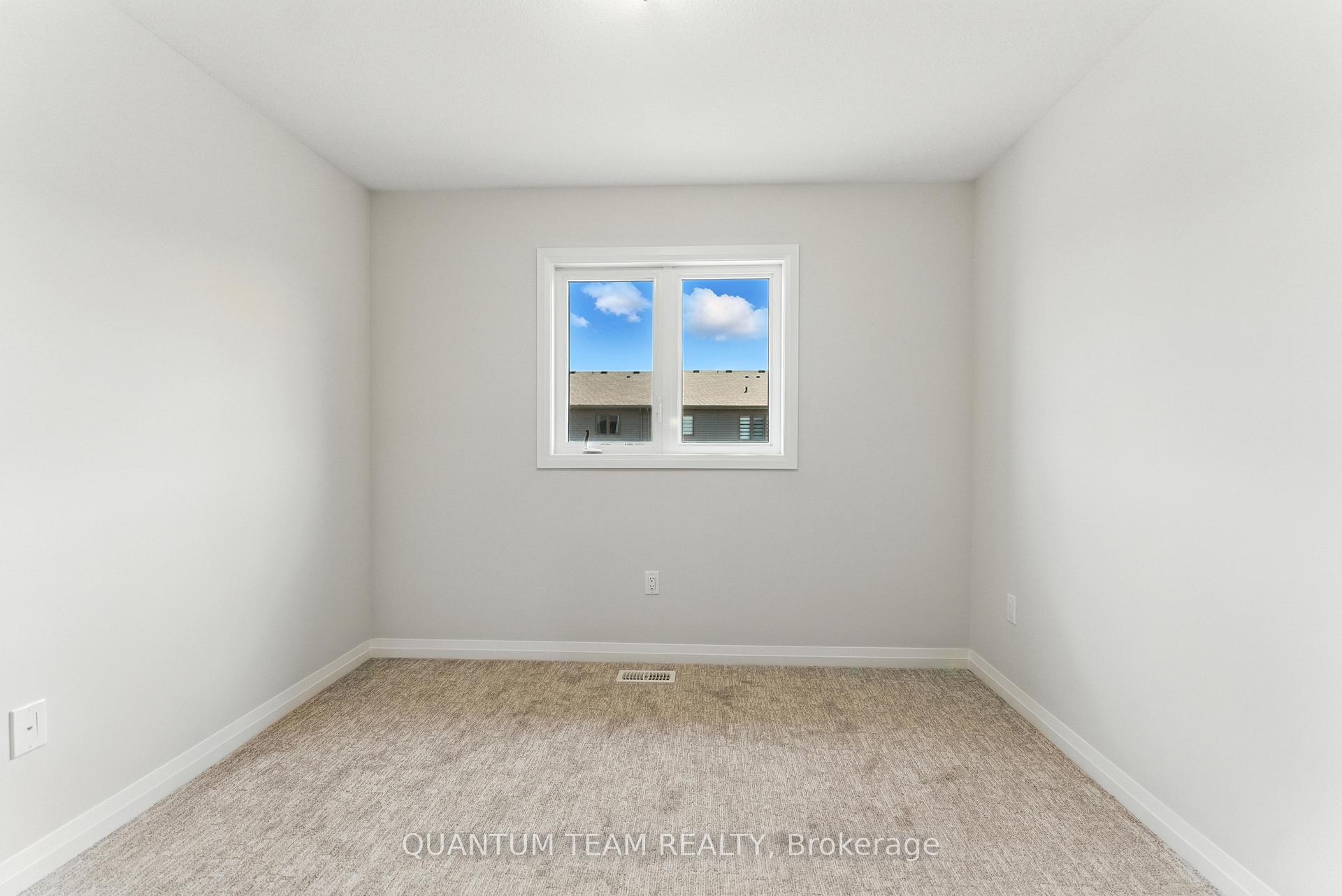 Photo 21 of 45 Saffron Way, Pelham, Fonthill — HOMEH