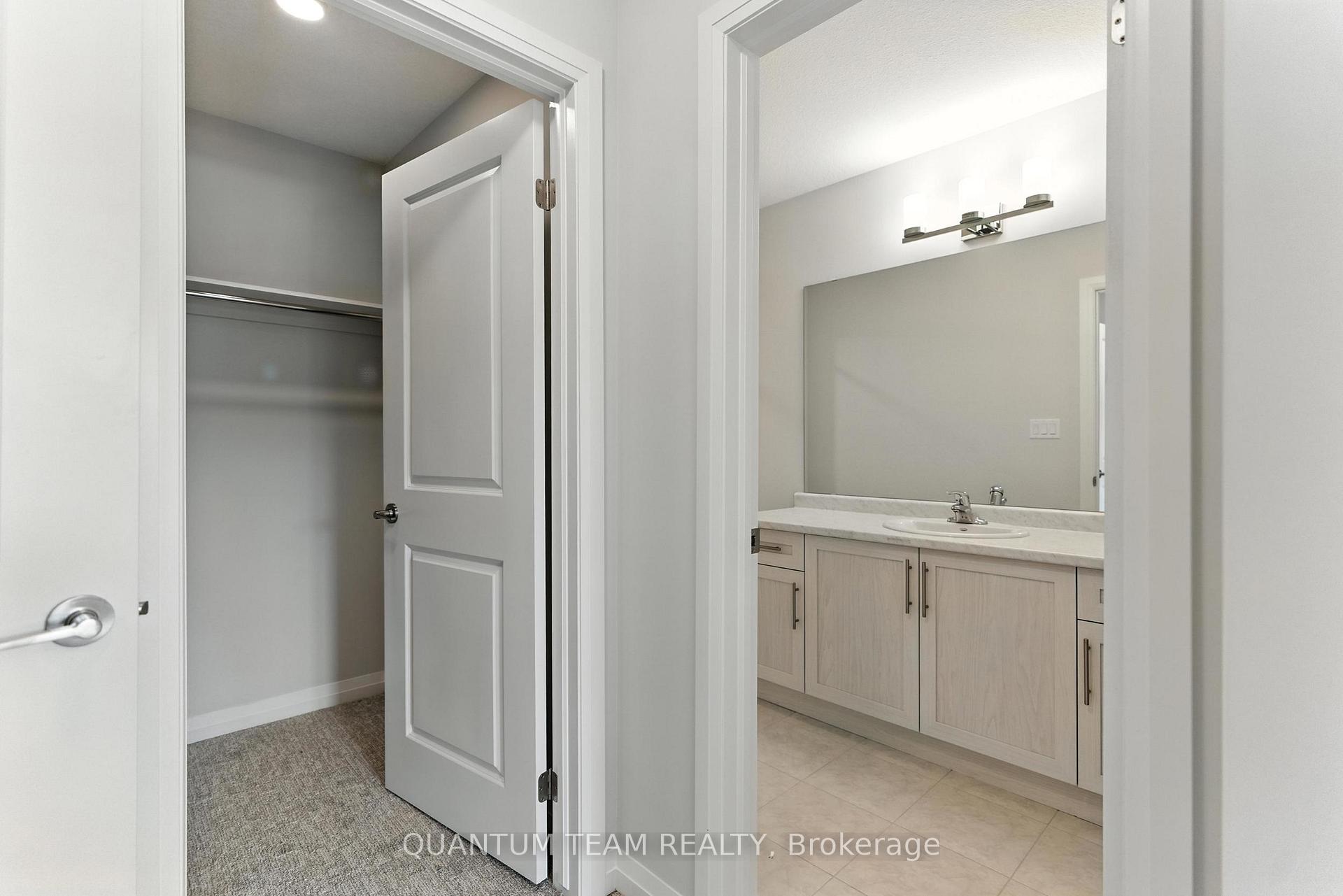Photo 23 of 45 Saffron Way, Pelham, Fonthill — HOMEH