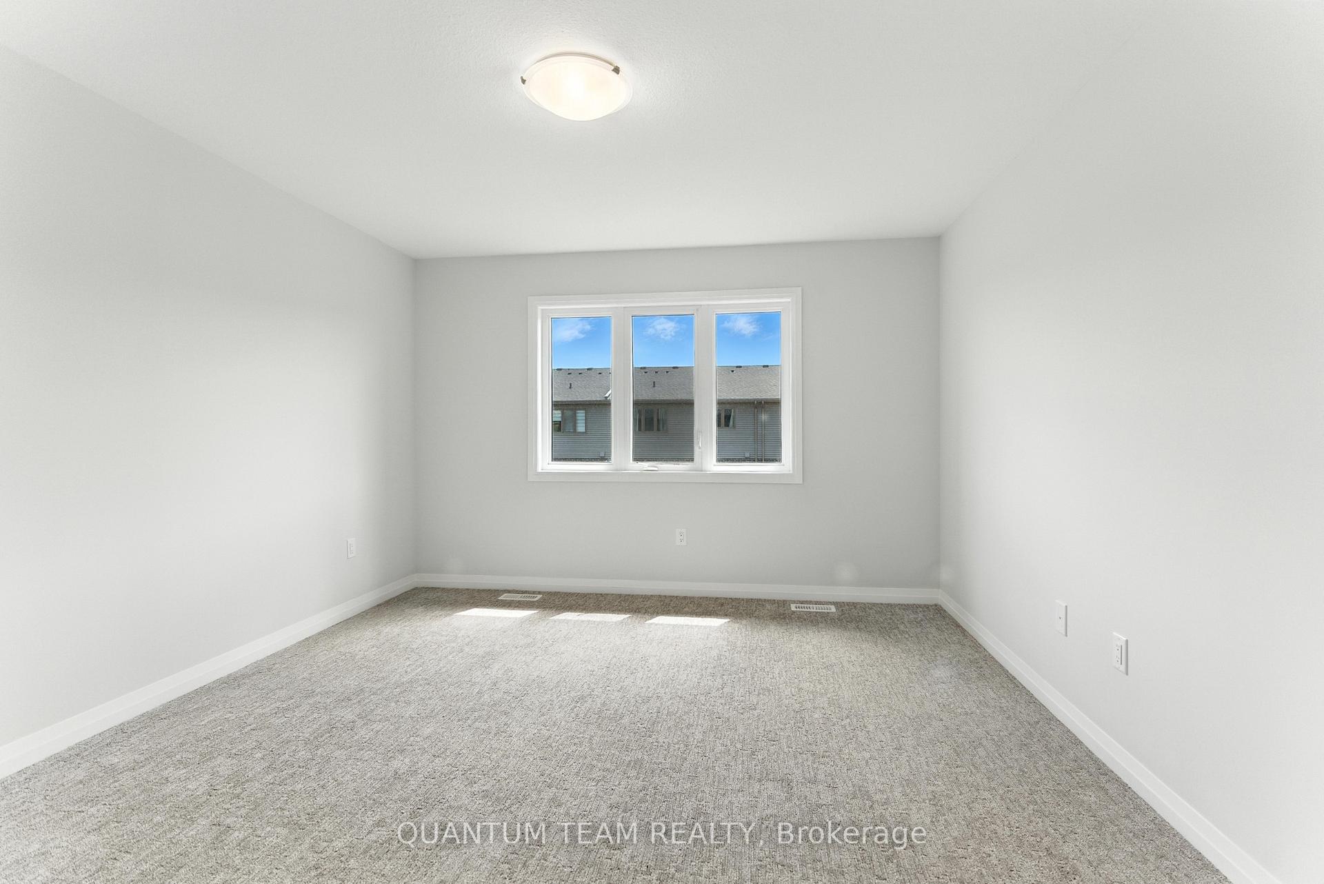 Photo 24 of 45 Saffron Way, Pelham, Fonthill — HOMEH