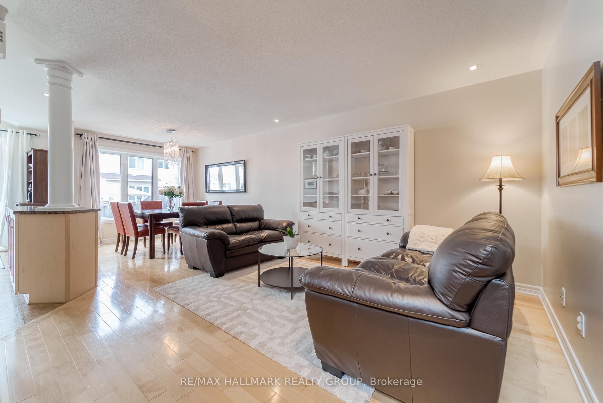 Photo 6 of 427 Sparkman Avenue, Ottawa, Avalon East — HOMEH