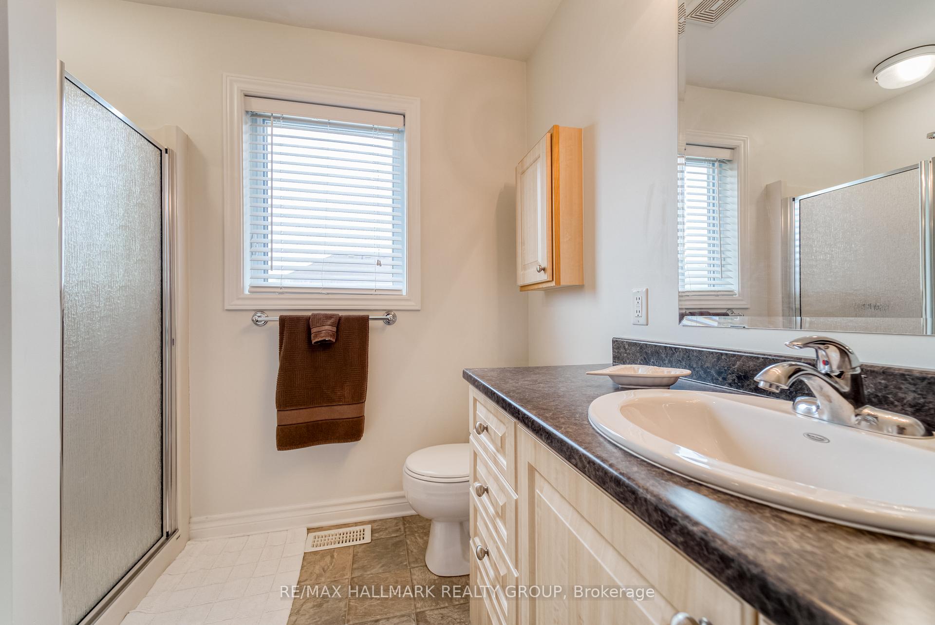 Photo 21 of 427 Sparkman Avenue, Ottawa, Avalon East — HOMEH