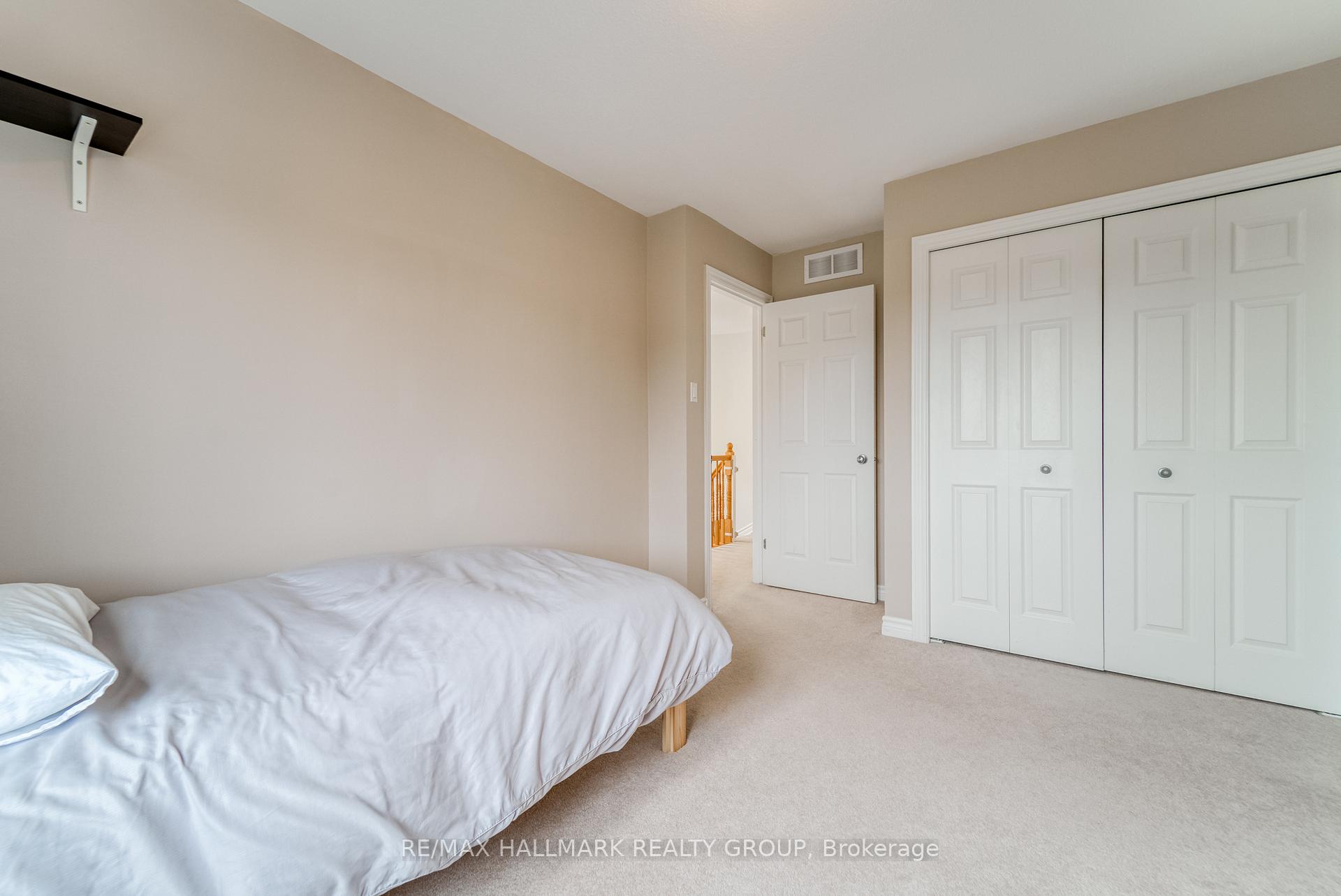 Photo 24 of 427 Sparkman Avenue, Ottawa, Avalon East — HOMEH