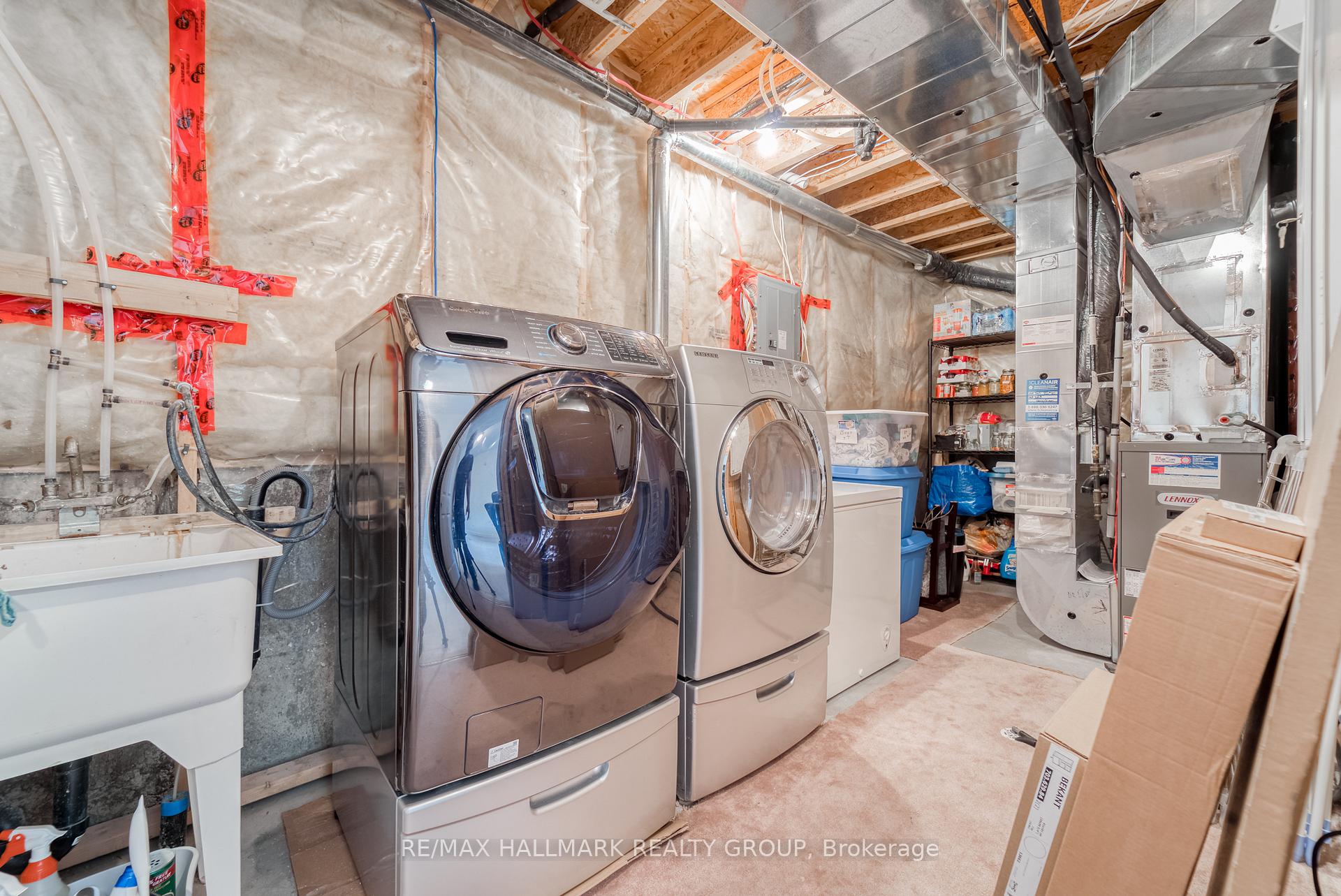 Photo 31 of 427 Sparkman Avenue, Ottawa, Avalon East — HOMEH