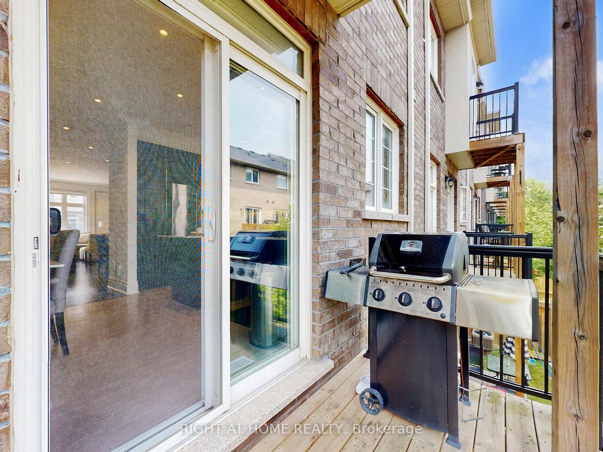 Photo 16 of 2251 Khalsa Gate E, Oakville, Westmount — HOMEH