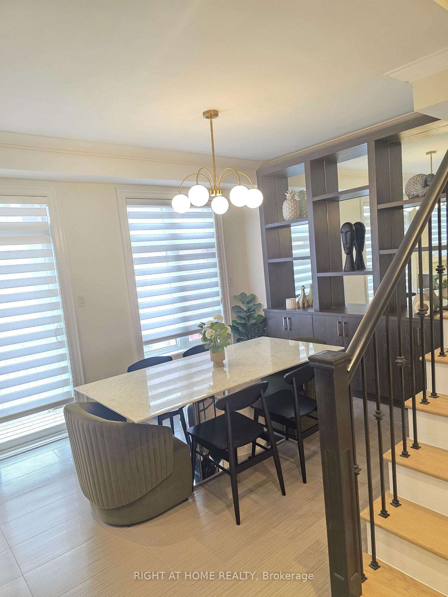 Photo 17 of 2251 Khalsa Gate E, Oakville, Westmount — HOMEH