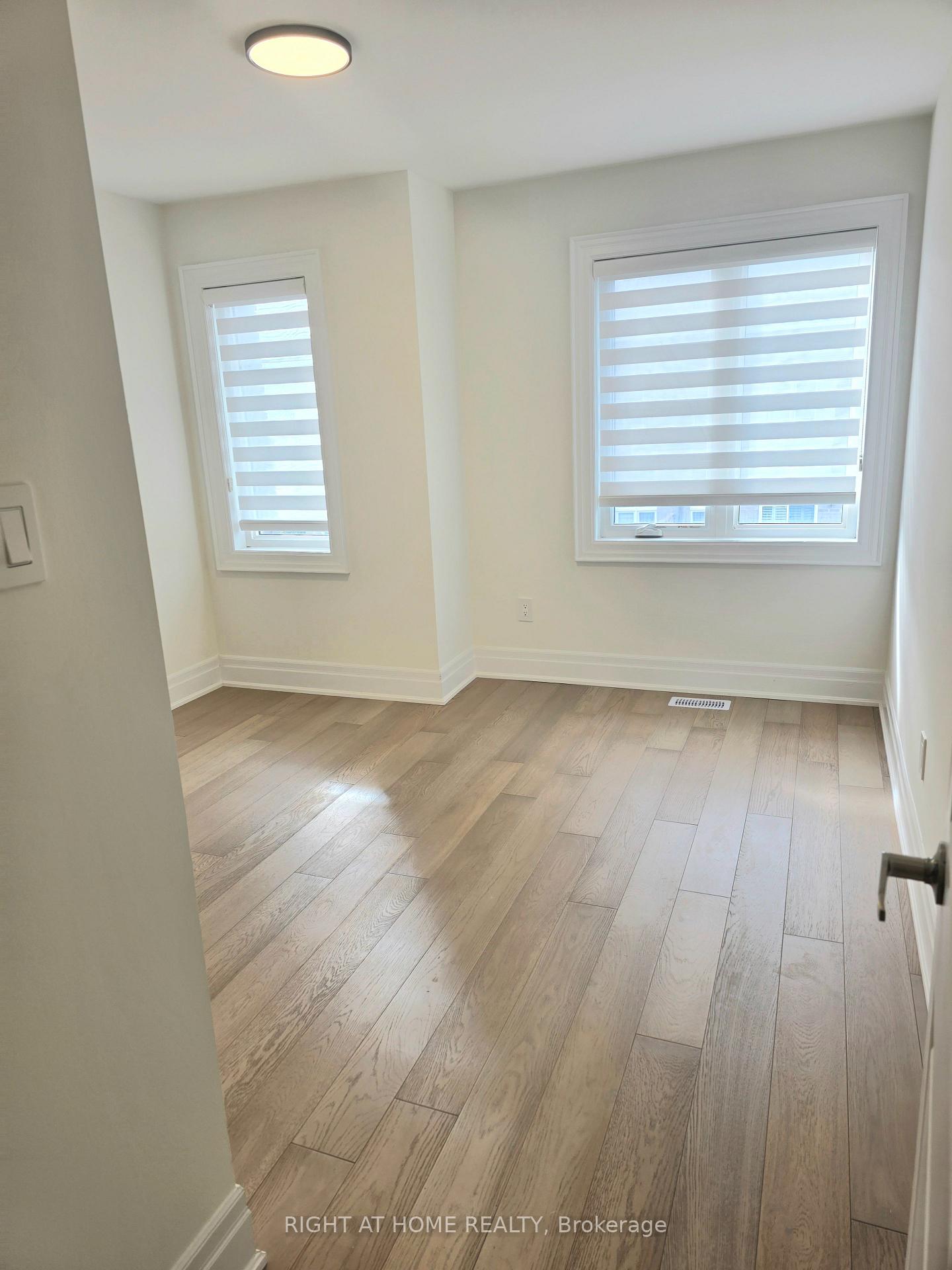 Photo 27 of 2251 Khalsa Gate E, Oakville, Westmount — HOMEH