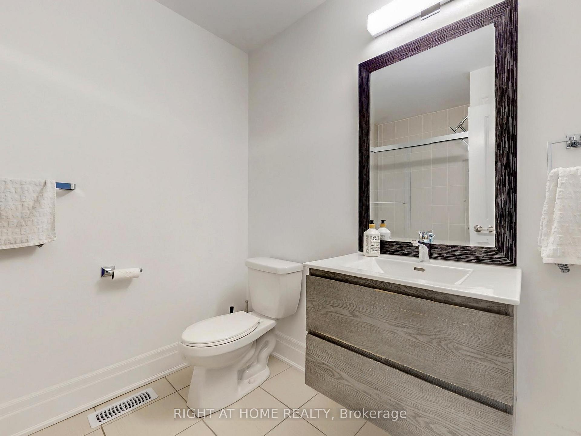 Photo 29 of 2251 Khalsa Gate E, Oakville, Westmount — HOMEH