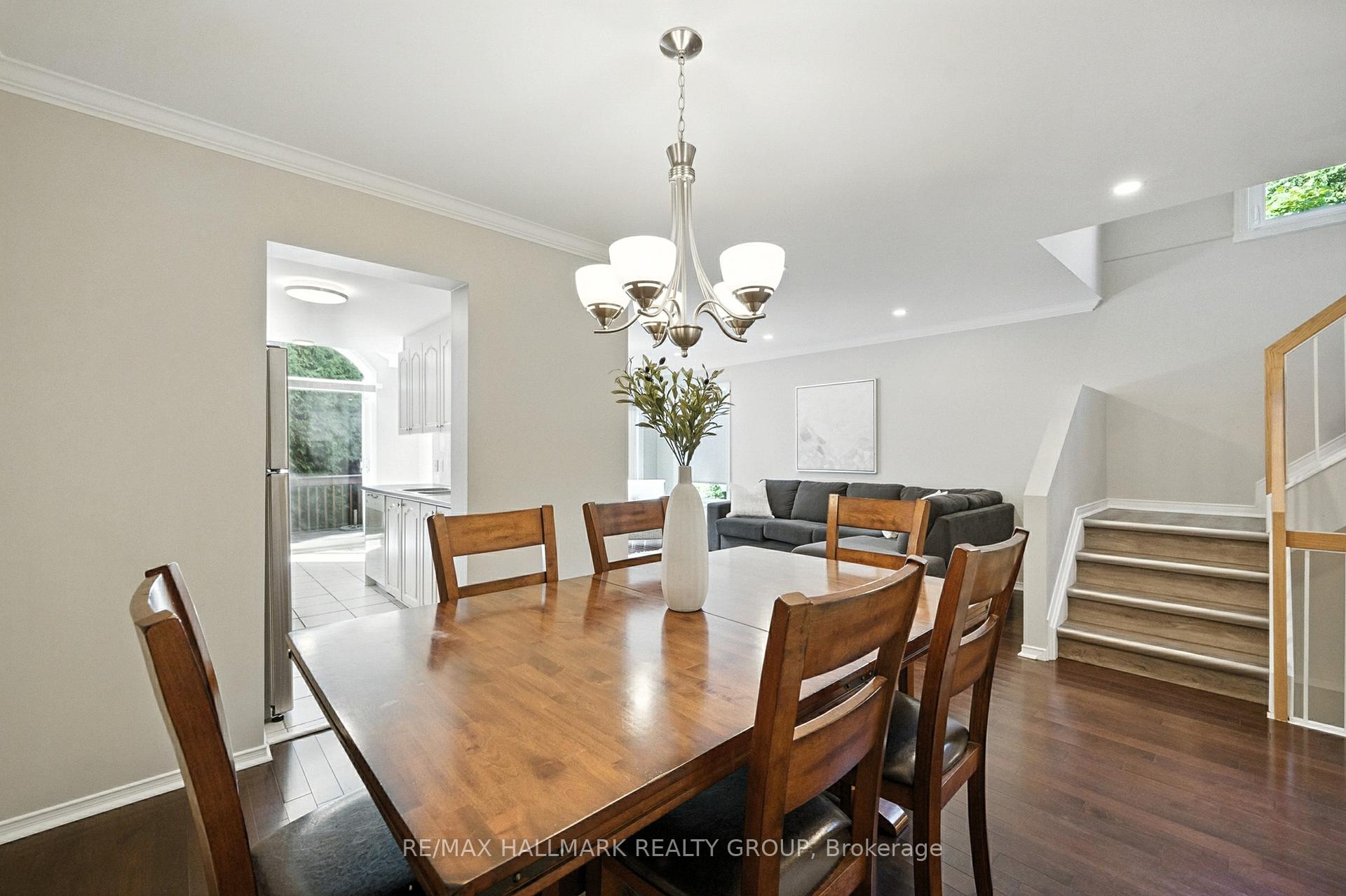 Photo 6 of 6272 Sablewood Place, Ottawa, Chapel Hill — HOMEH