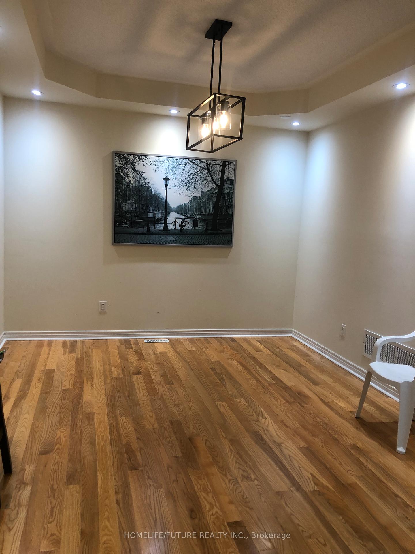 Photo 2 of Unit Main, 81 Bernbridge Road, Markham, Box Grove — HOMEH