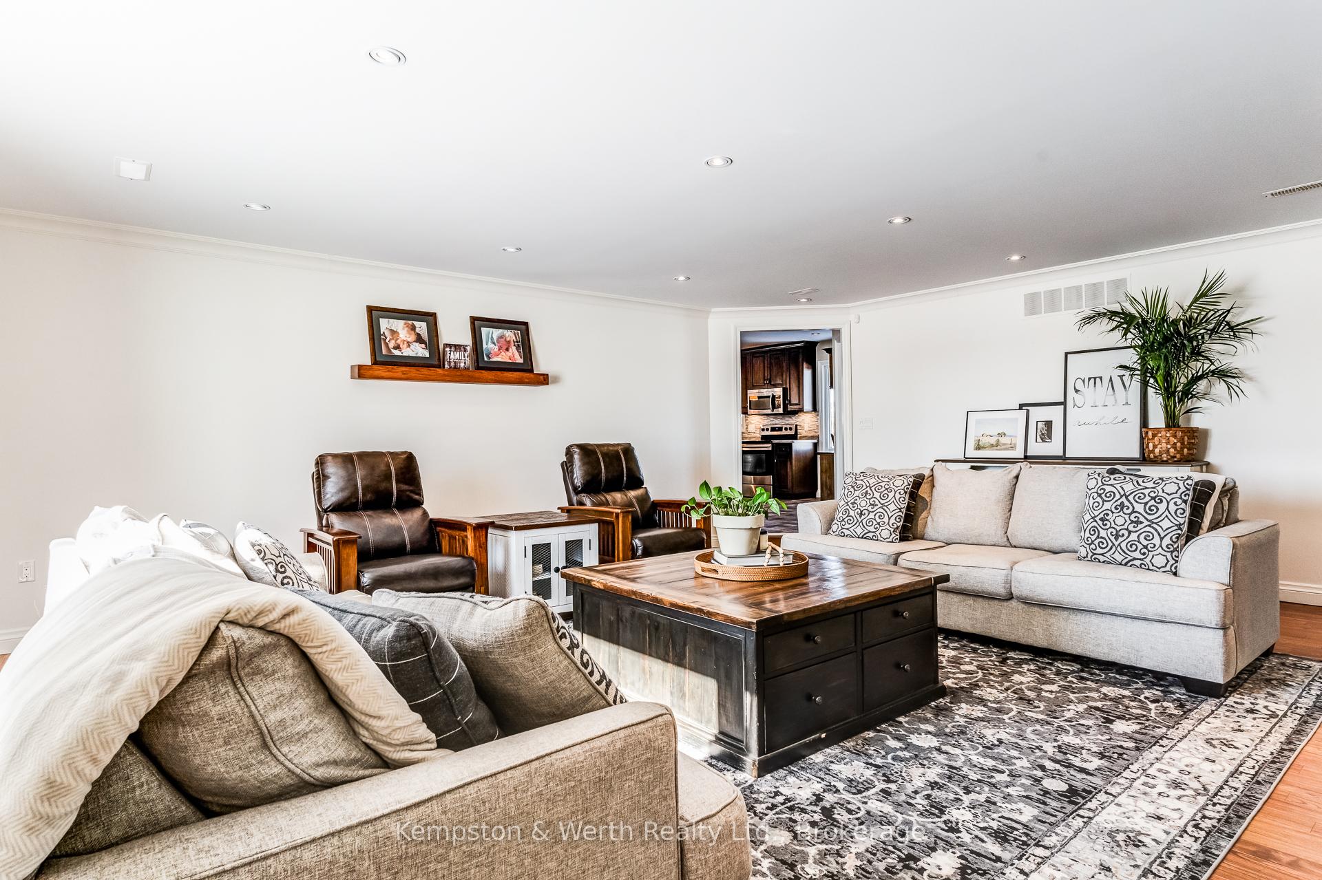 Photo 7 of 8436 167 Road, North Perth, Wallace — HOMEH