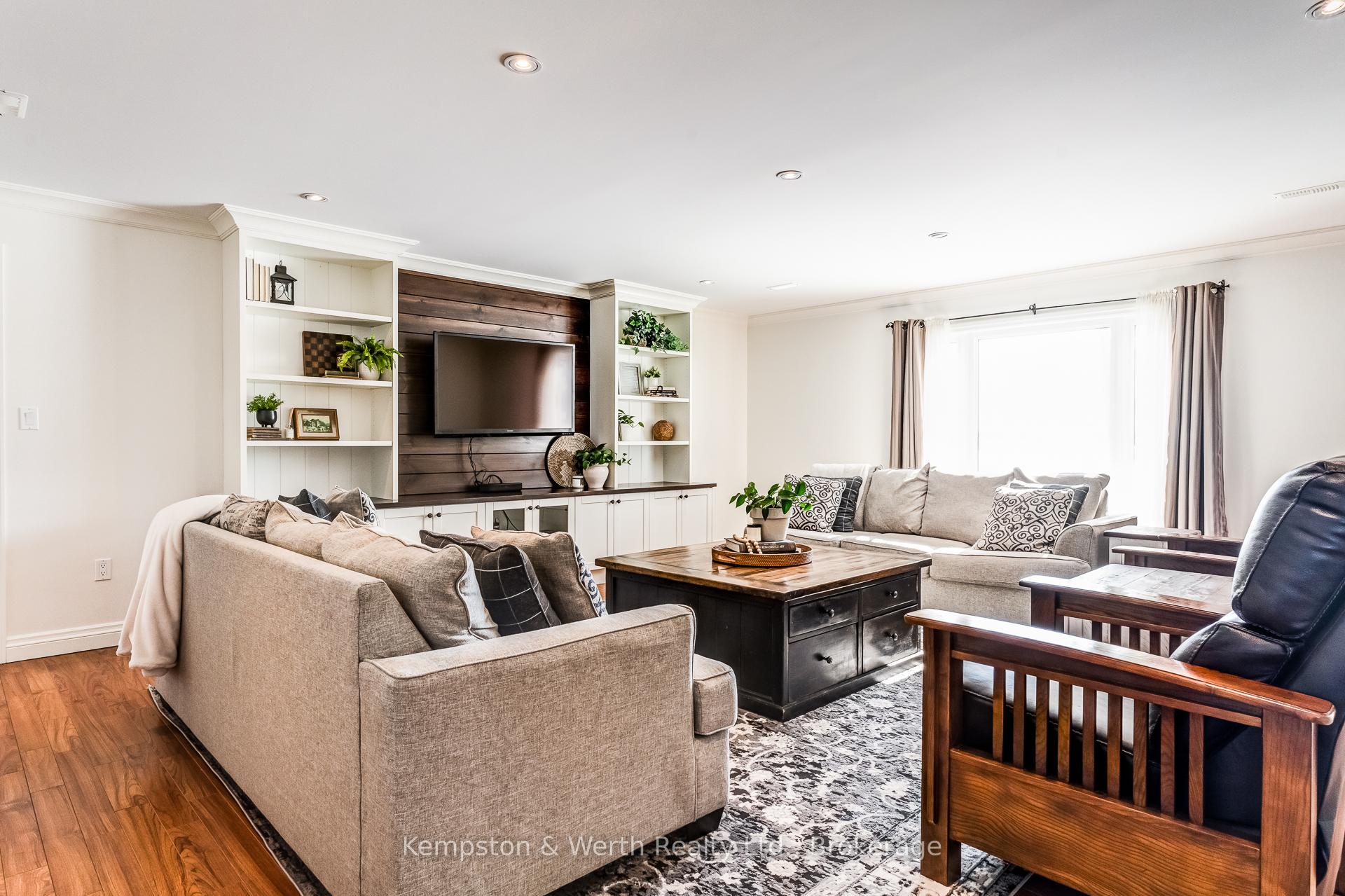 Photo 9 of 8436 167 Road, North Perth, Wallace — HOMEH