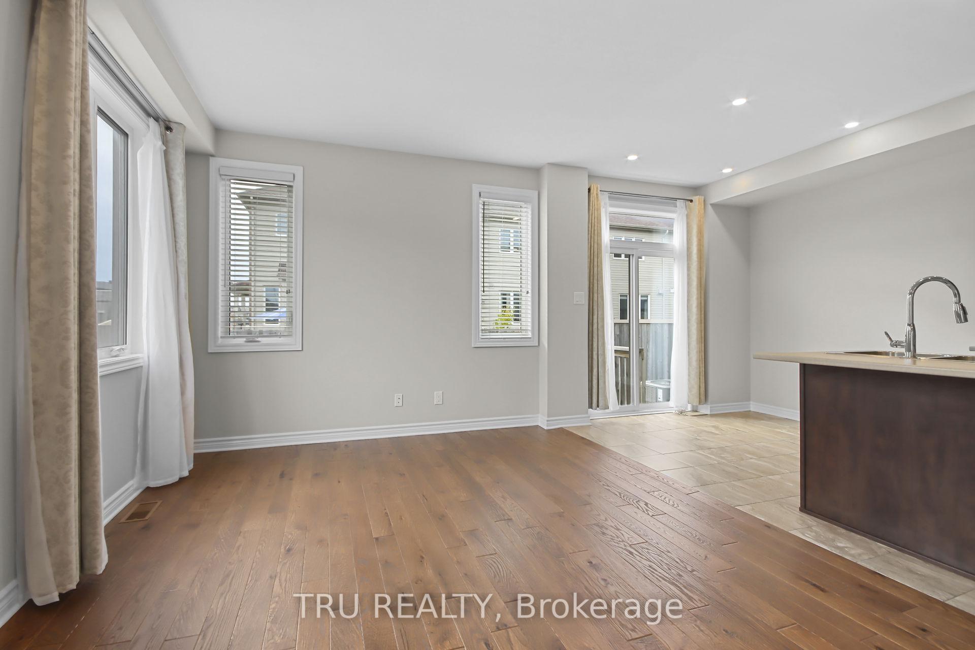 Photo 6 of 260 Yellowcress Way, Ottawa, Avalon West — HOMEH
