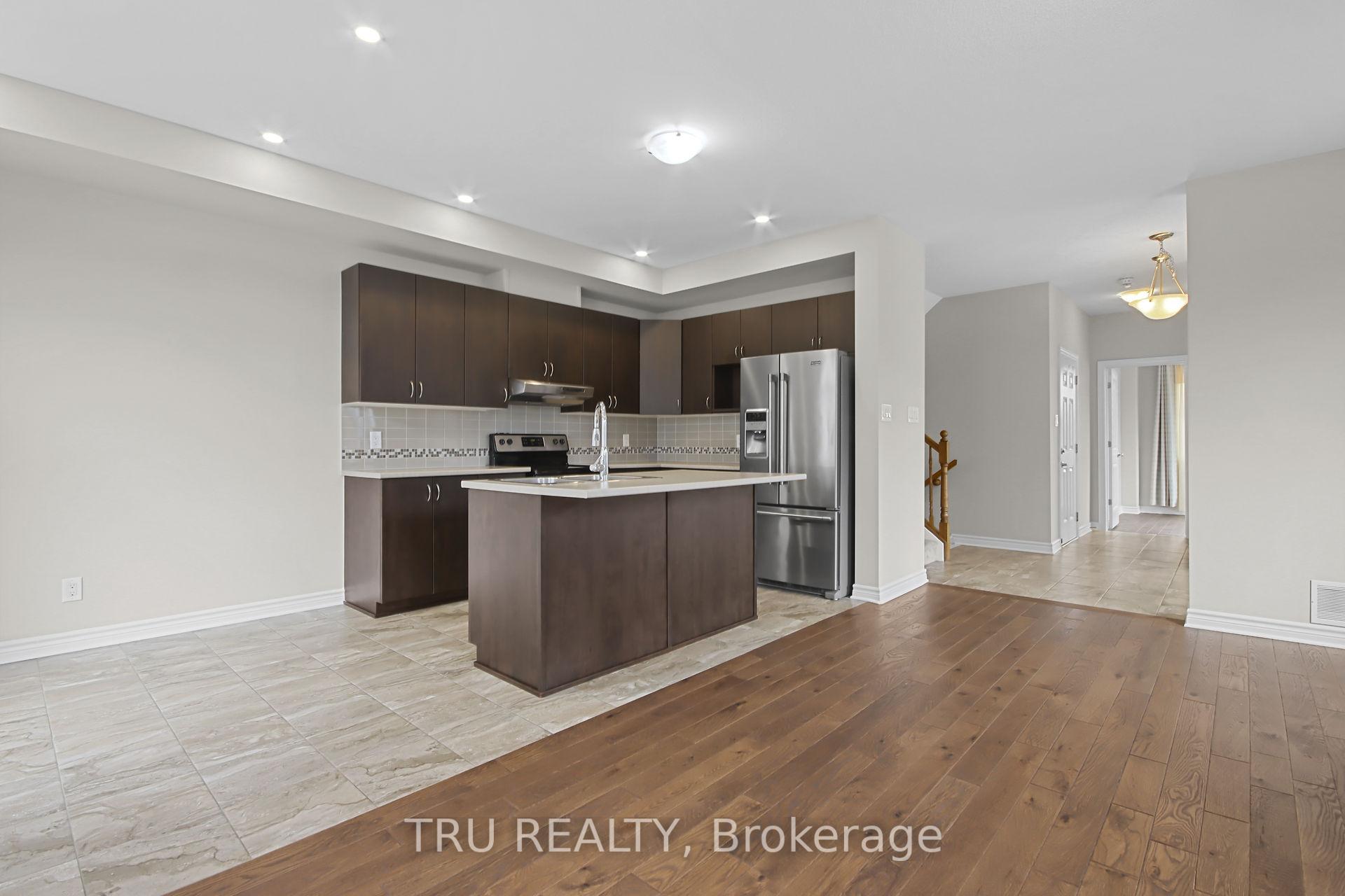 Photo 14 of 260 Yellowcress Way, Ottawa, Avalon West — HOMEH