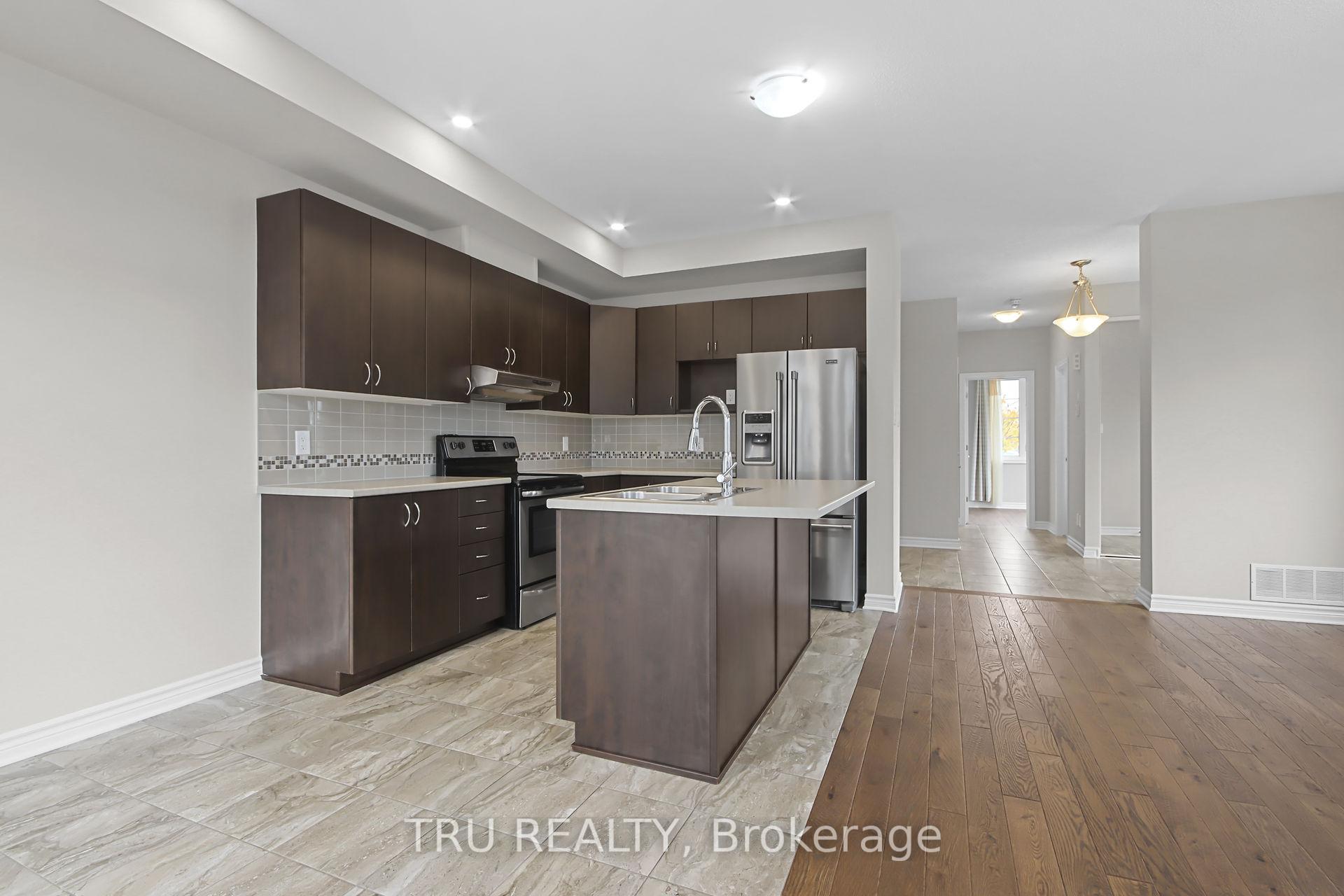Photo 16 of 260 Yellowcress Way, Ottawa, Avalon West — HOMEH
