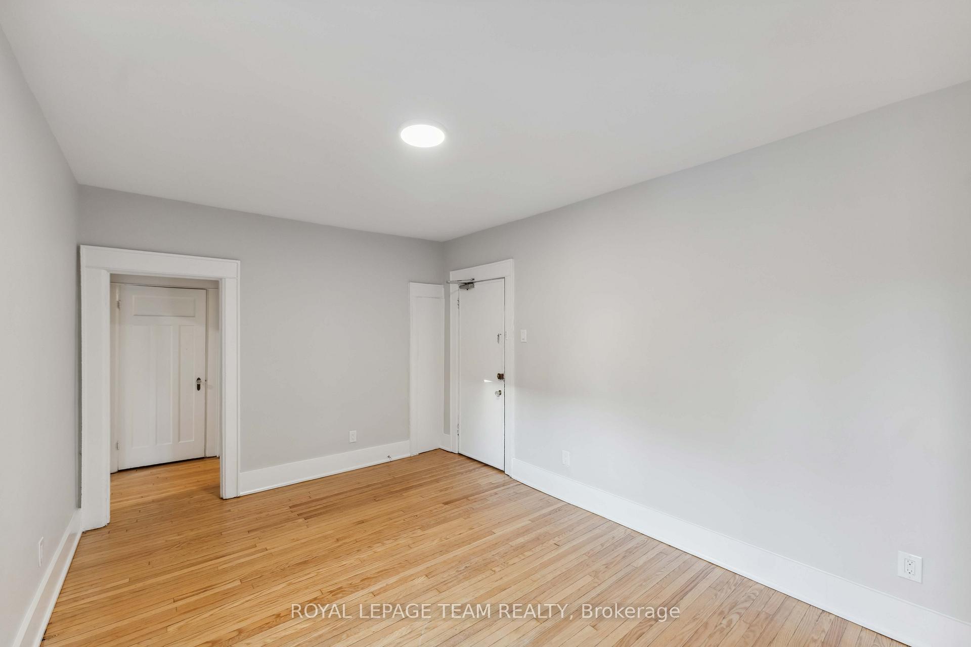 Photo 10 of Unit 4, 407 Elgin Street, Ottawa, Ottawa Centre/Golden Triangle — HOMEH