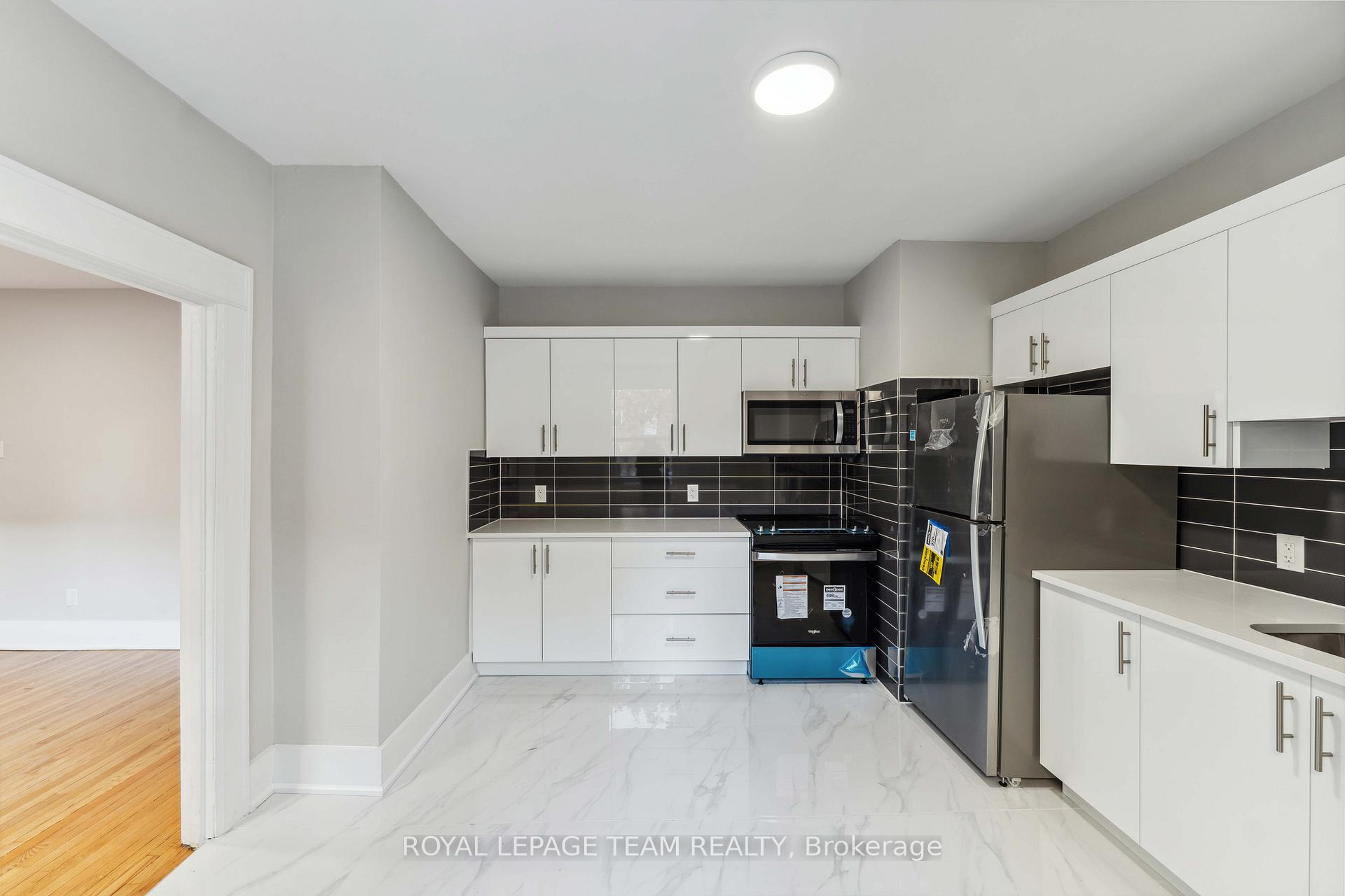 Photo 15 of Unit 4, 407 Elgin Street, Ottawa, Ottawa Centre/Golden Triangle — HOMEH