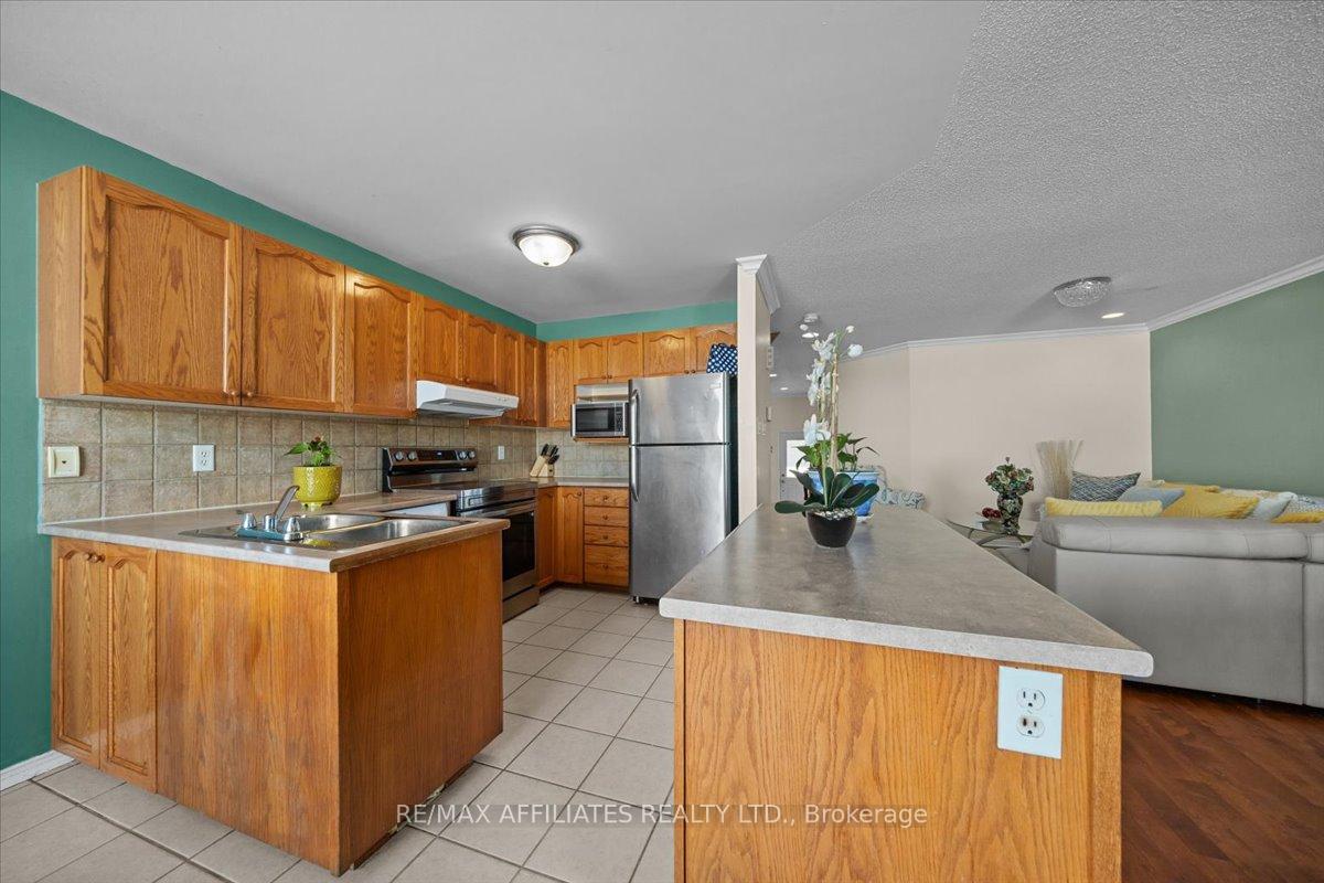 Photo 8 of 2070 Liska Street, Ottawa, Avalon East — HOMEH