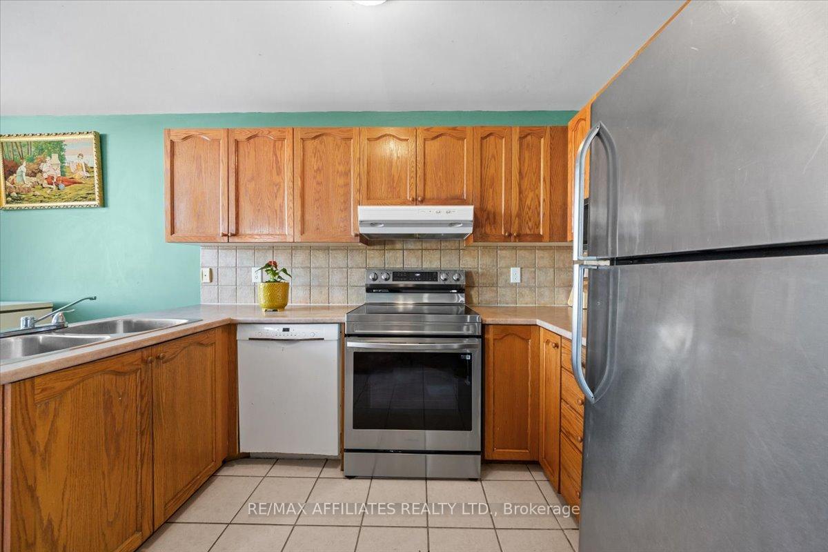 Photo 9 of 2070 Liska Street, Ottawa, Avalon East — HOMEH
