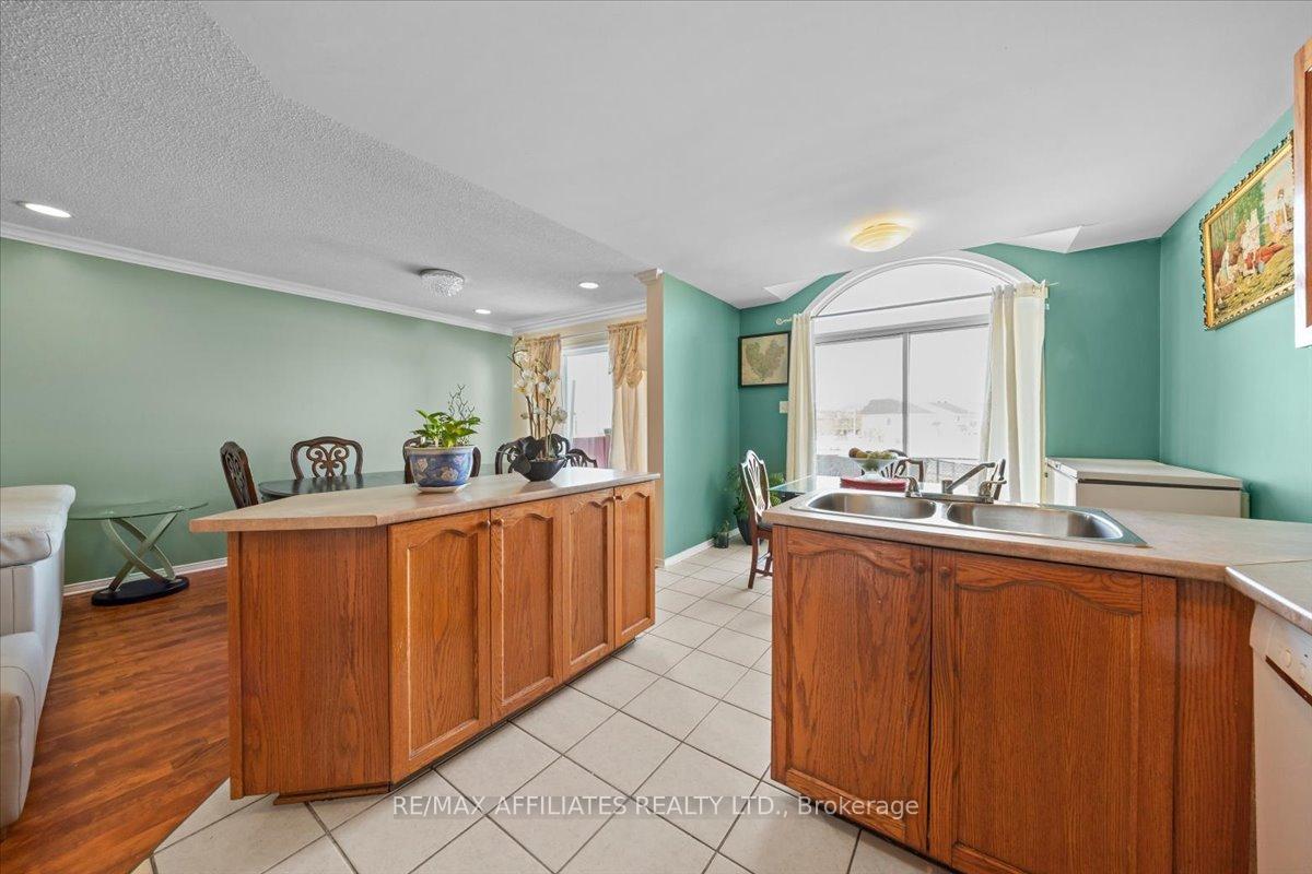 Photo 10 of 2070 Liska Street, Ottawa, Avalon East — HOMEH