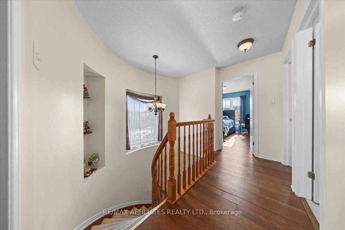 Photo 11 of 2070 Liska Street, Ottawa, Avalon East — HOMEH