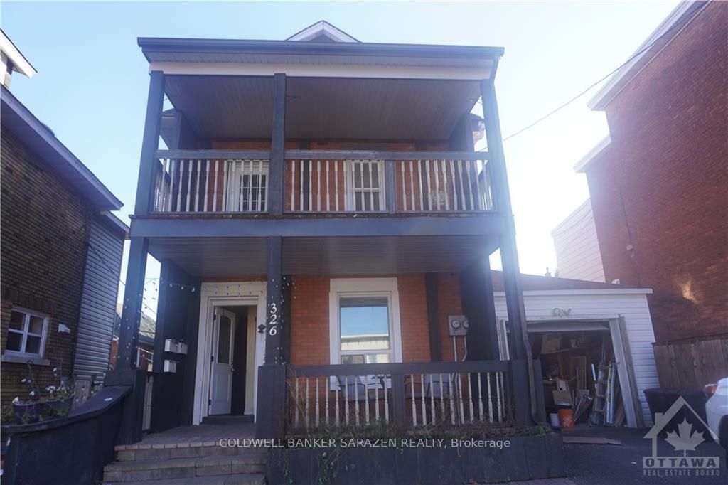 Front of Unit 3, 326 Flora Street