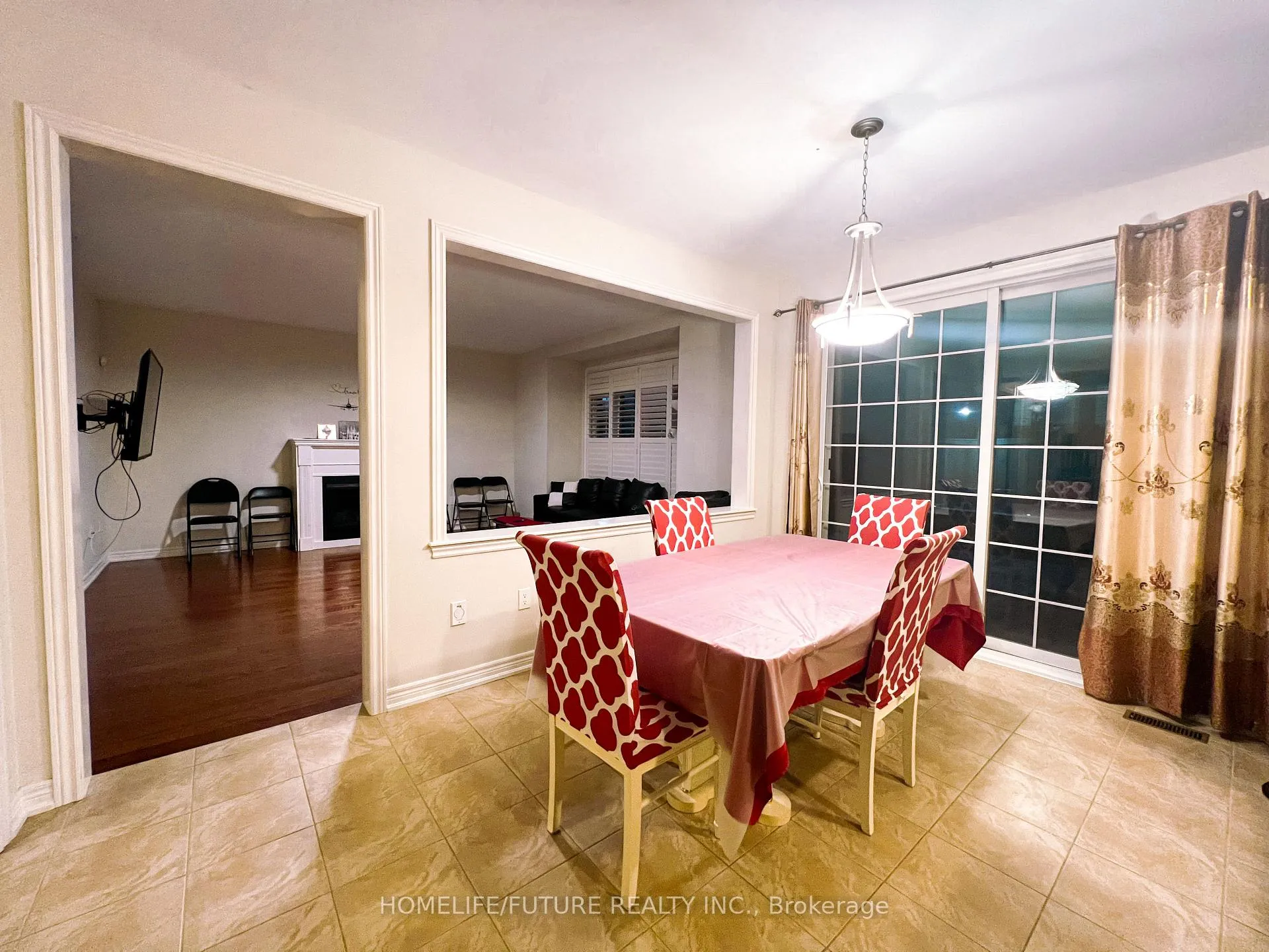 Photo 13 of Unit Main, 2040 Magee Court, Oshawa, Taunton — HOMEH
