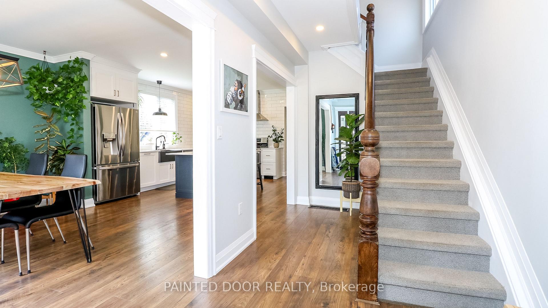 Photo 5 of 96 Bond Street, Orillia — HOMEH