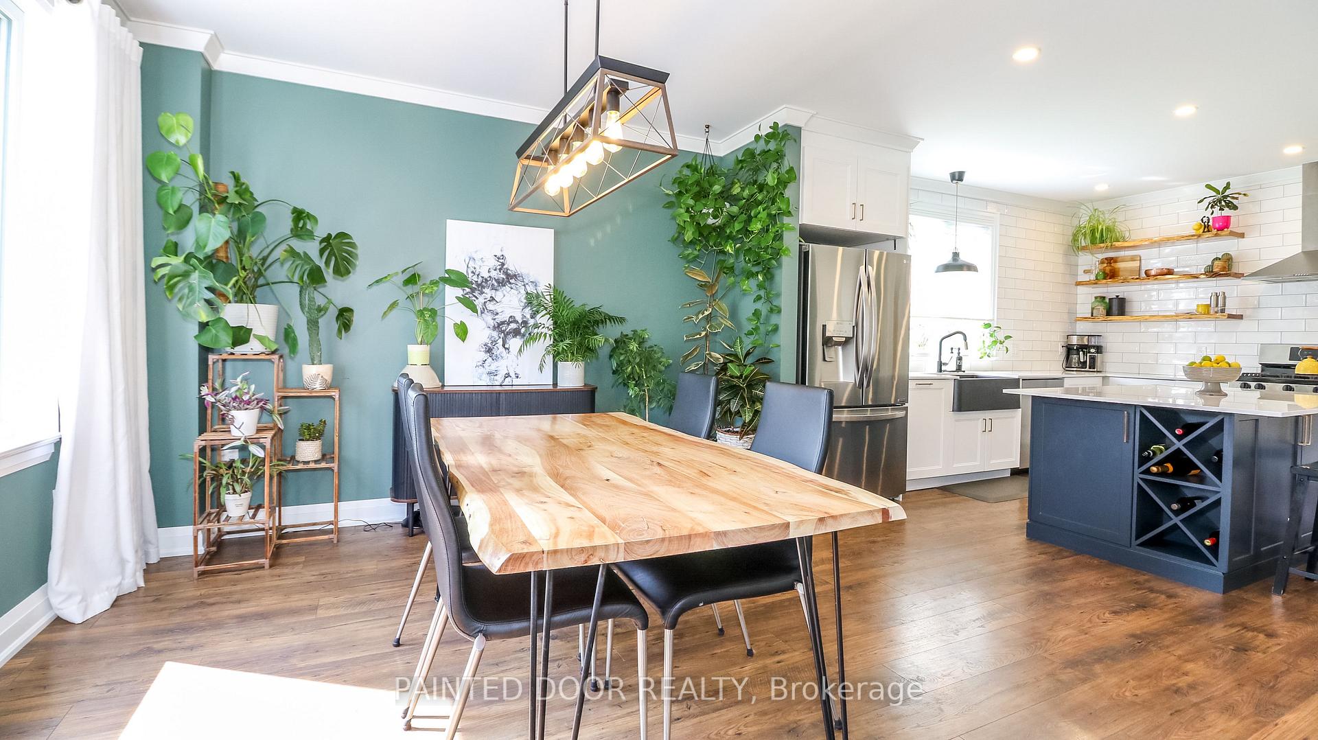 Photo 8 of 96 Bond Street, Orillia — HOMEH