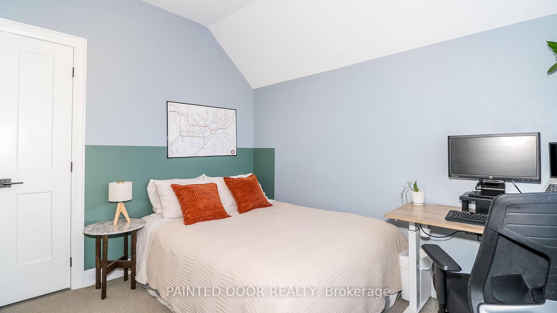Photo 19 of 96 Bond Street, Orillia — HOMEH