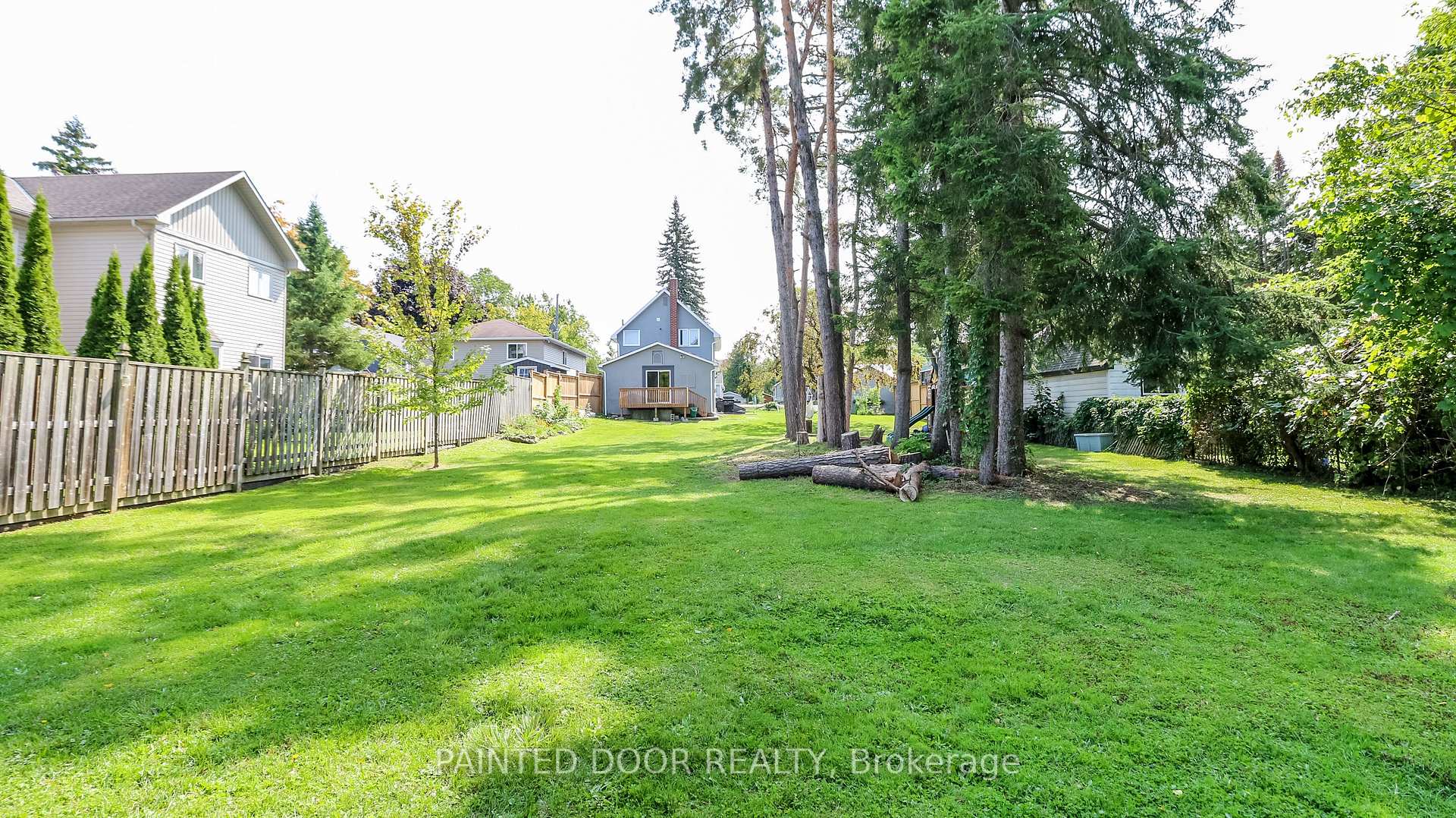 Photo 29 of 96 Bond Street, Orillia — HOMEH