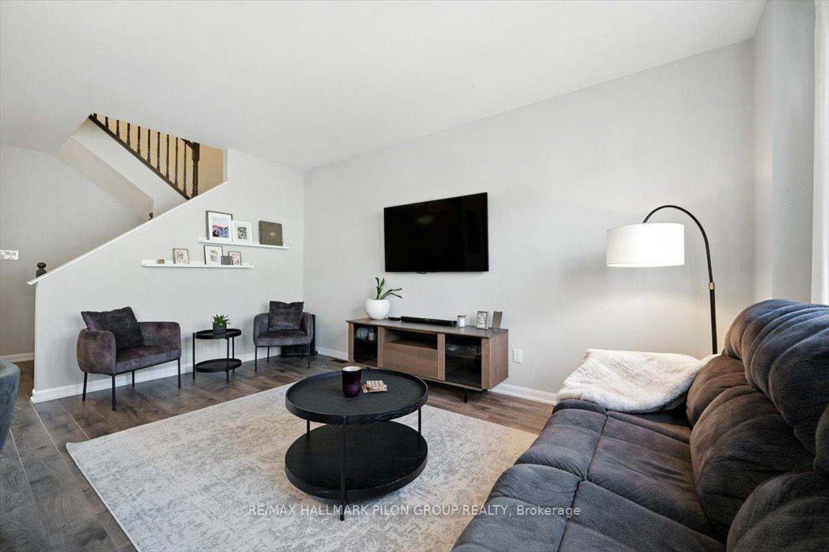 Photo 6 of 563 Decoeur Drive, Ottawa, Avalon West — HOMEH