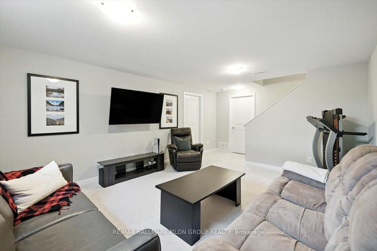 Photo 20 of 563 Decoeur Drive, Ottawa, Avalon West — HOMEH