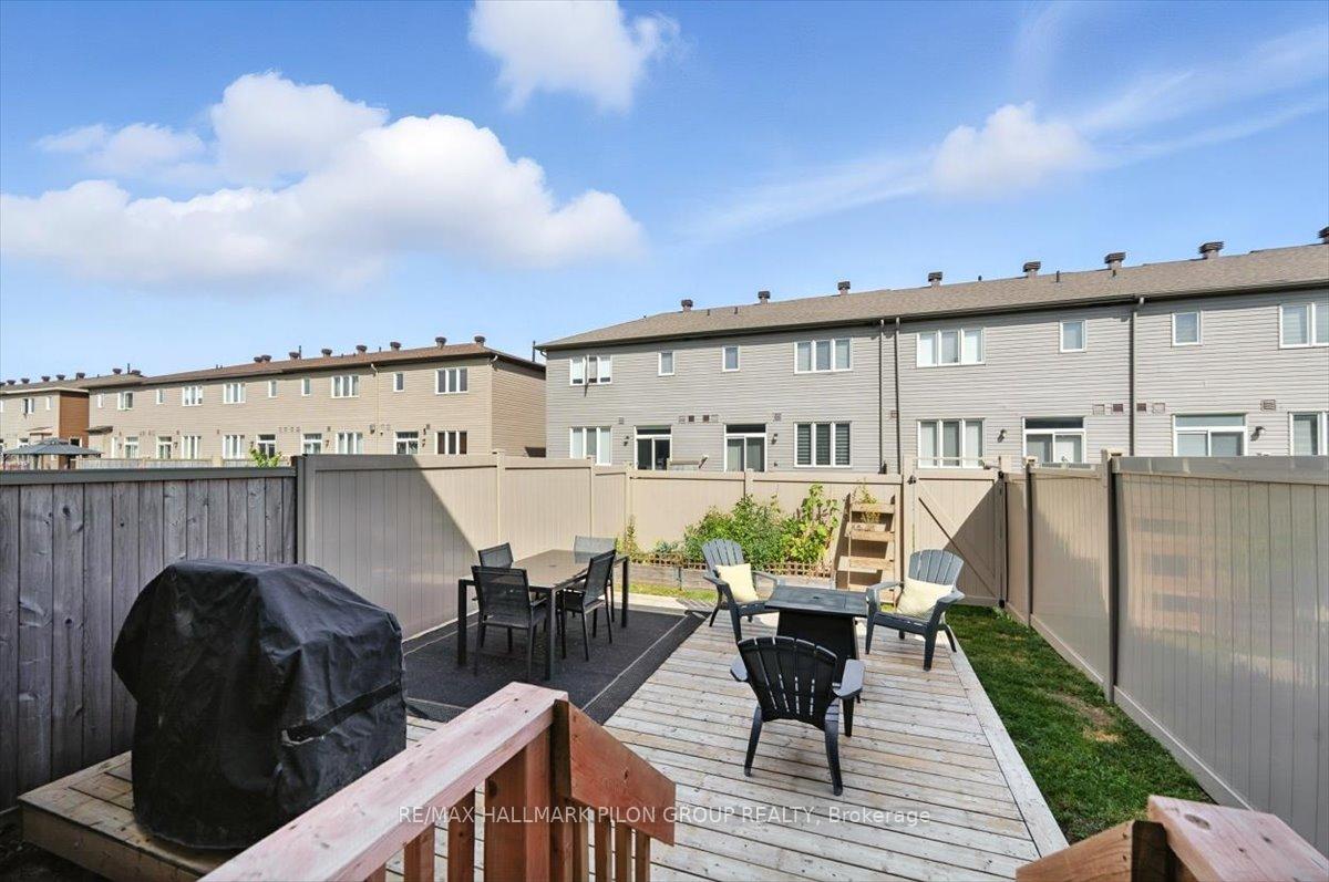 Photo 21 of 563 Decoeur Drive, Ottawa, Avalon West — HOMEH