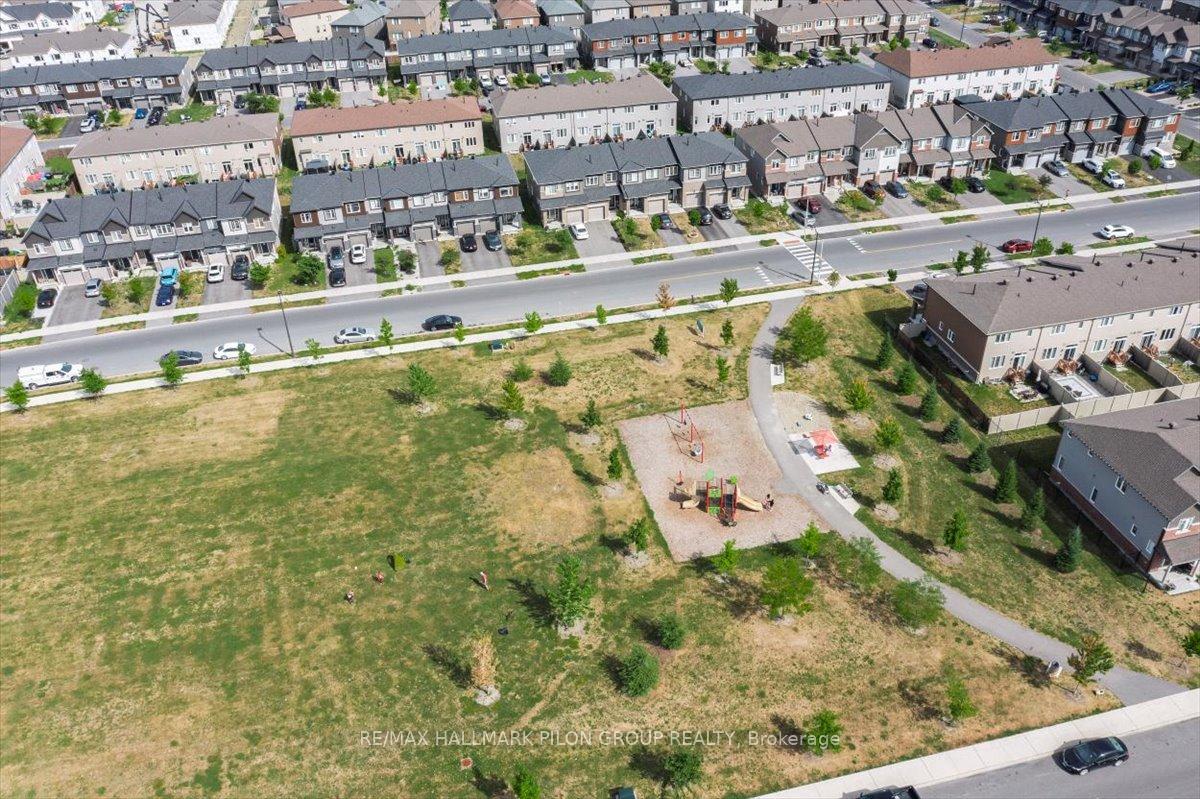 Photo 24 of 563 Decoeur Drive, Ottawa, Avalon West — HOMEH