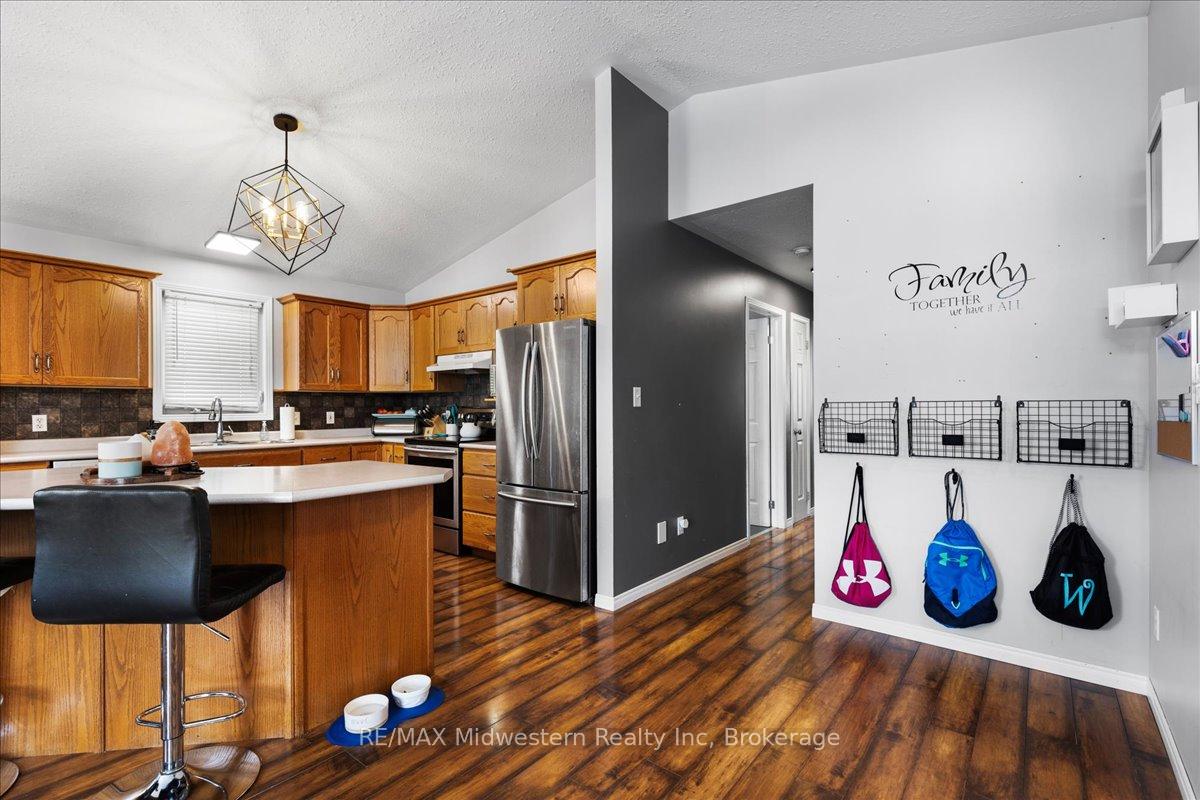 Photo 7 of 160 Donegan Street W, North Perth, Listowel — HOMEH