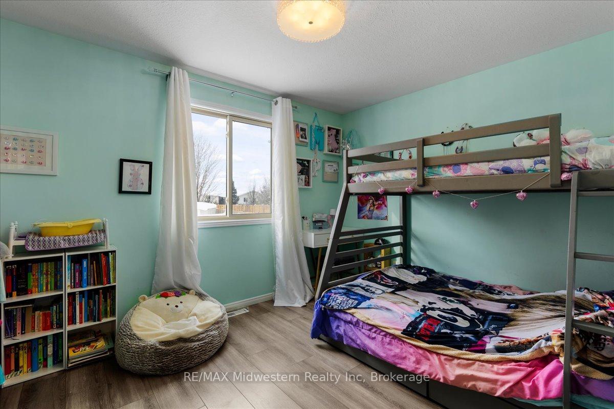 Photo 11 of 160 Donegan Street W, North Perth, Listowel — HOMEH