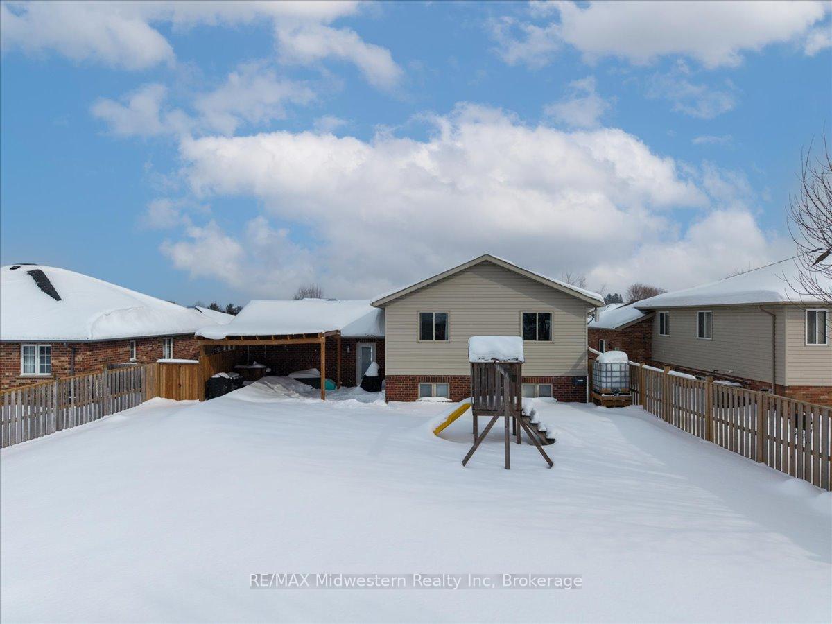 Photo 20 of 160 Donegan Street W, North Perth, Listowel — HOMEH