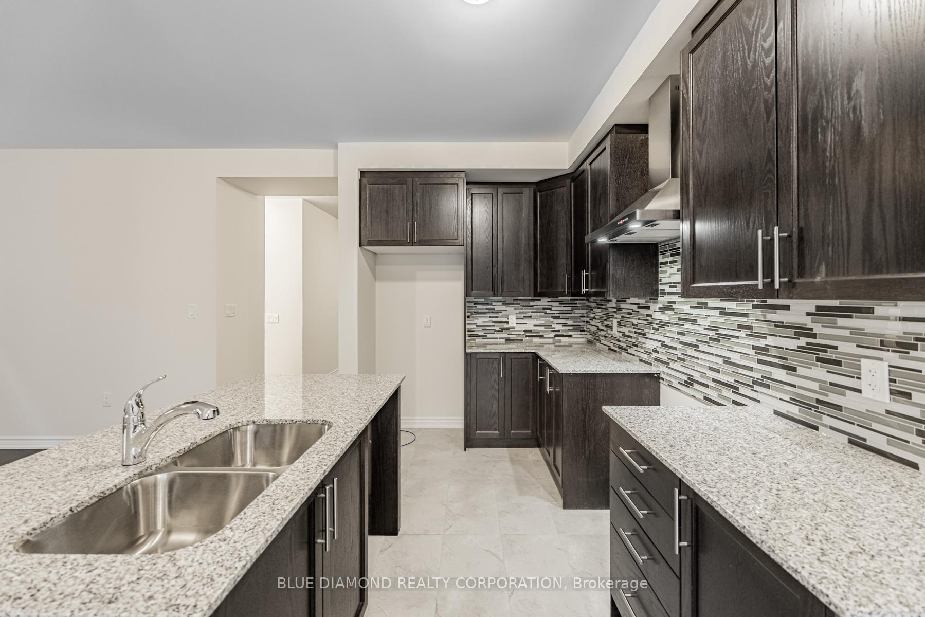 Photo 5 of 617 Bearberry Place, Milton, Cobban — HOMEH