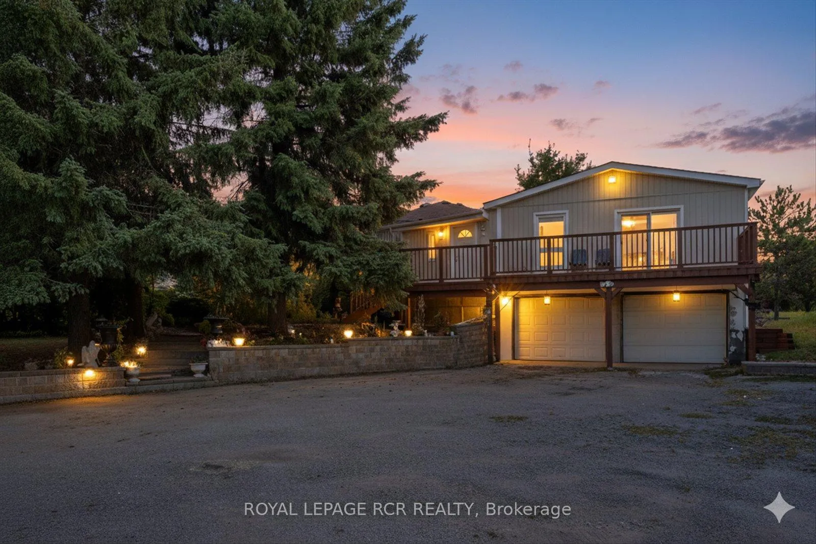 Photo 1 of 1637 15 Side Road, New Tecumseth, Tottenham — HOMEH