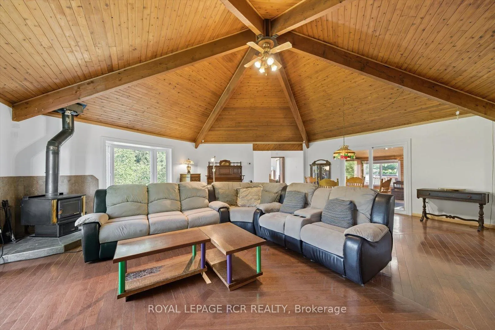 Photo 8 of 1637 15 Side Road, New Tecumseth, Tottenham — HOMEH