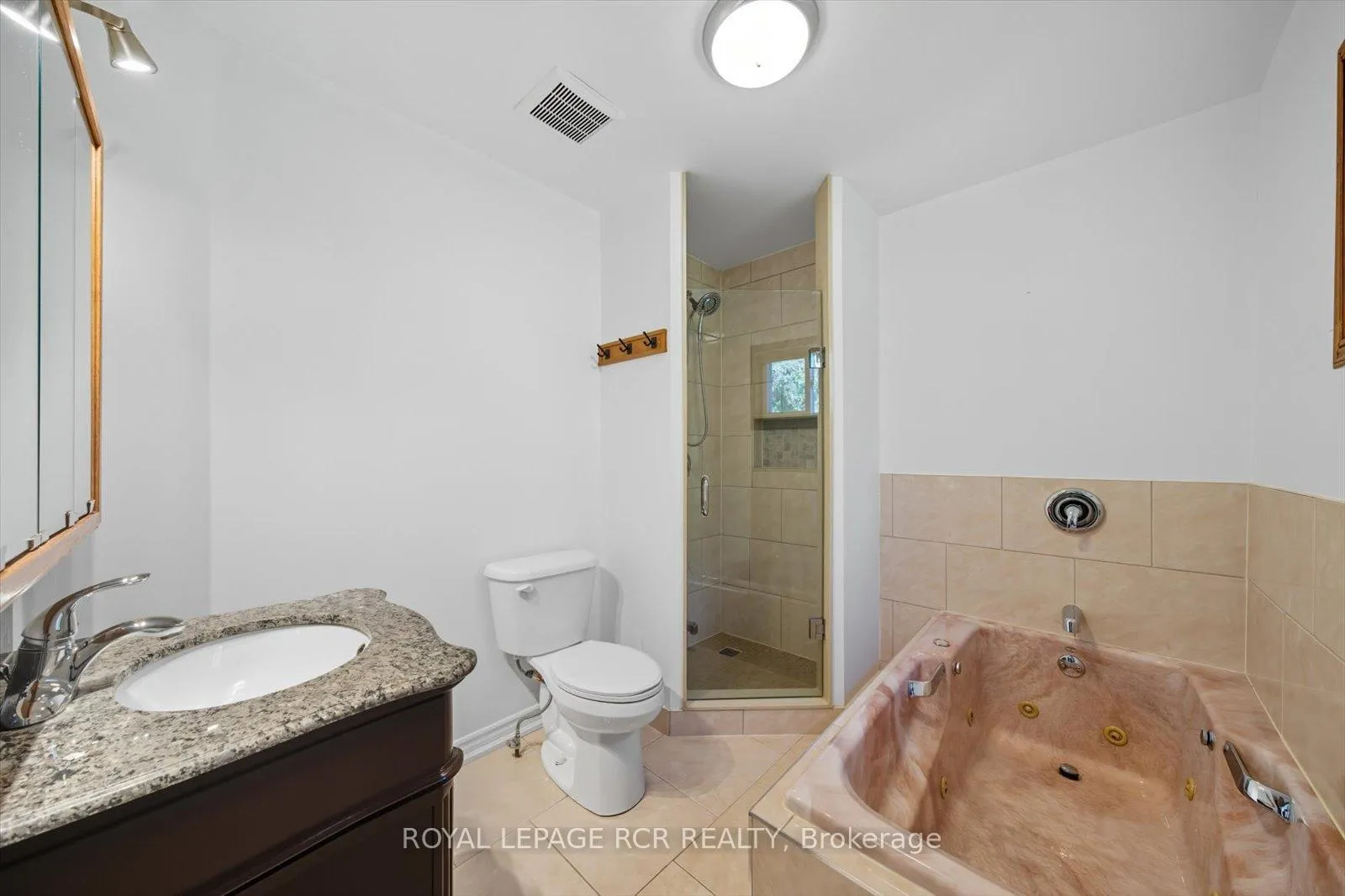 Photo 23 of 1637 15 Side Road, New Tecumseth, Tottenham — HOMEH