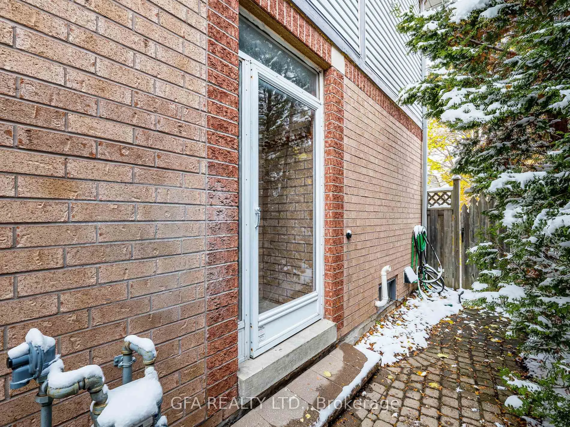 Photo 2 of 1105 Beechnut Road, Oakville, Clearview — HOMEH