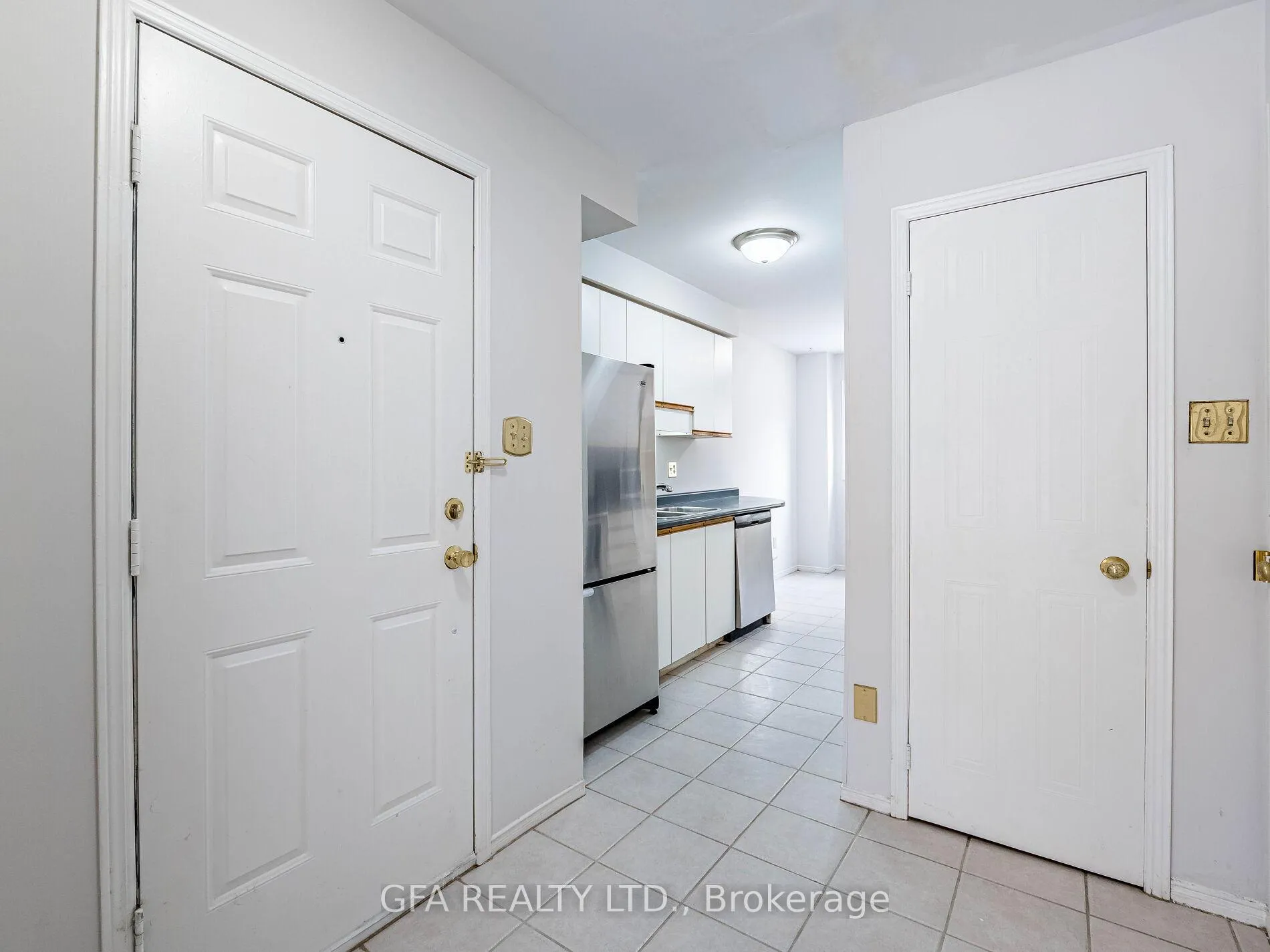Photo 4 of 1105 Beechnut Road, Oakville, Clearview — HOMEH