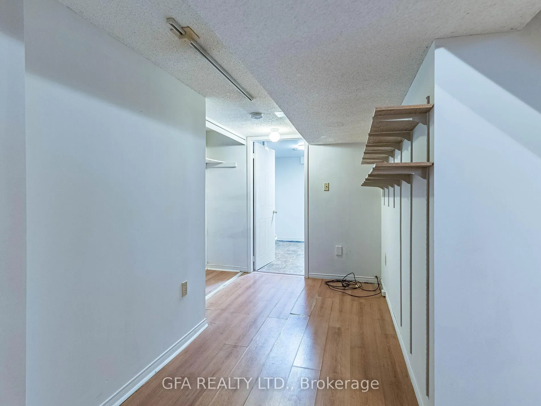 Photo 26 of 1105 Beechnut Road, Oakville, Clearview — HOMEH