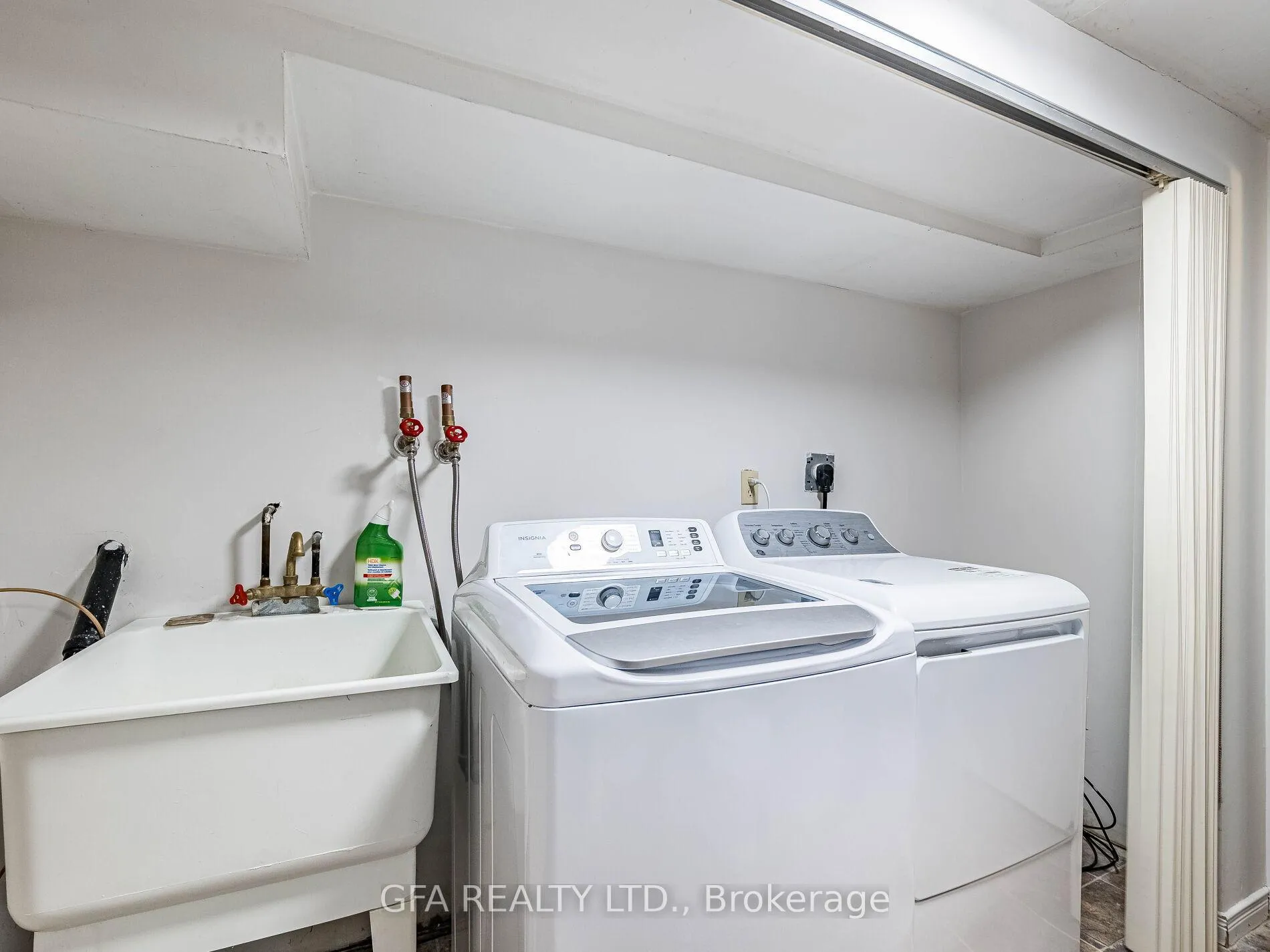 Photo 30 of 1105 Beechnut Road, Oakville, Clearview — HOMEH