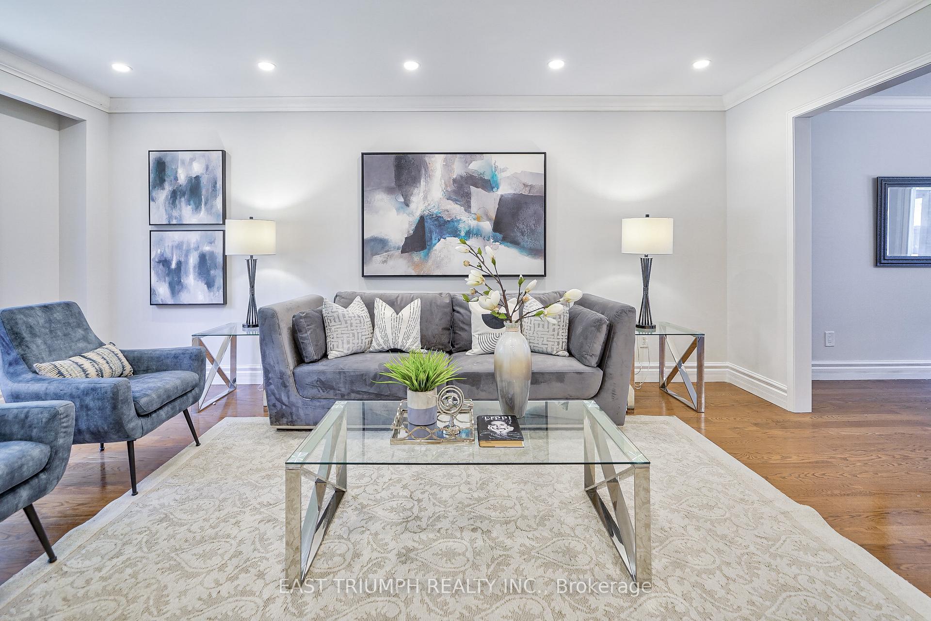 Photo 7 of 22 Ritter Crescent, Markham, Unionville — HOMEH