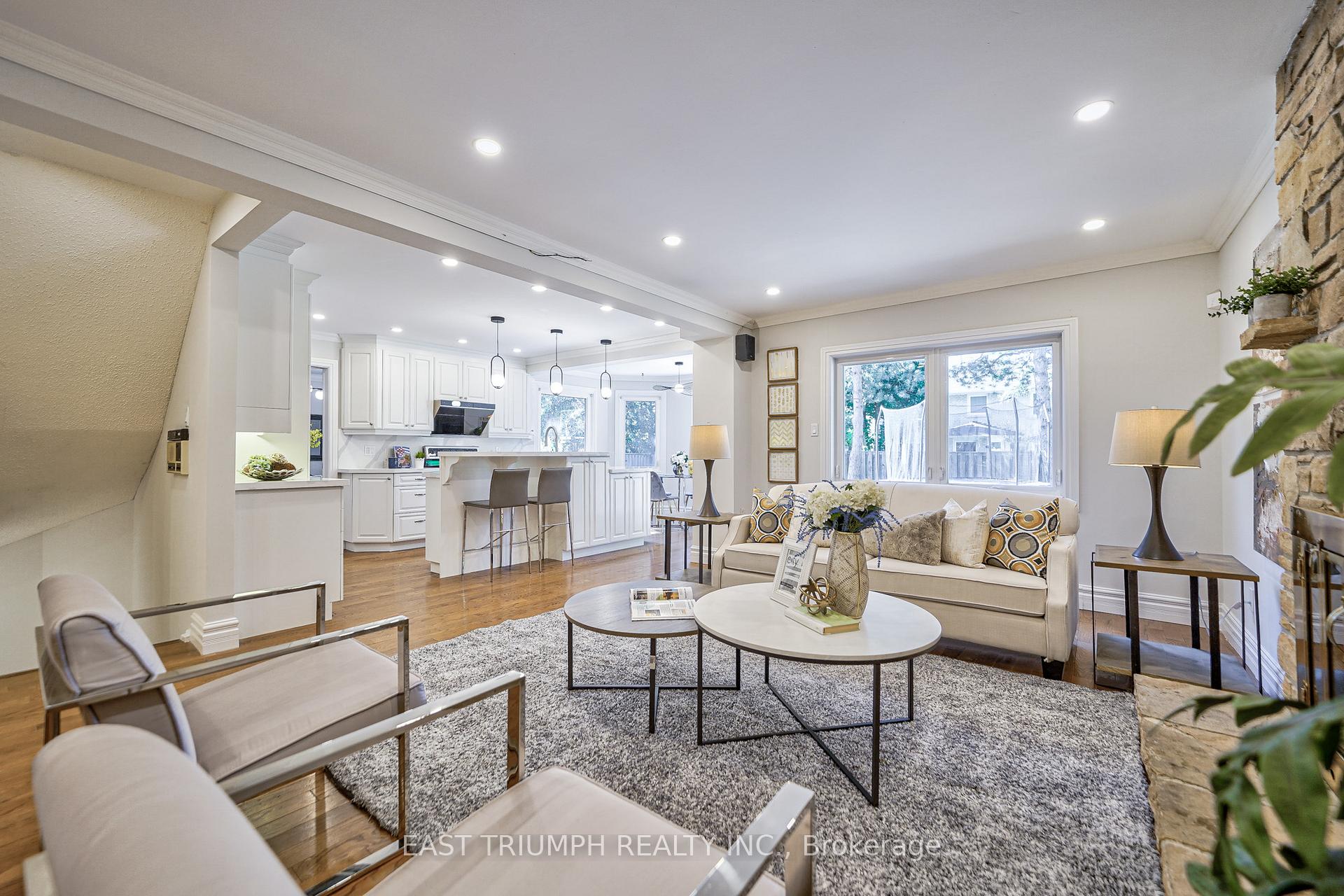 Photo 14 of 22 Ritter Crescent, Markham, Unionville — HOMEH