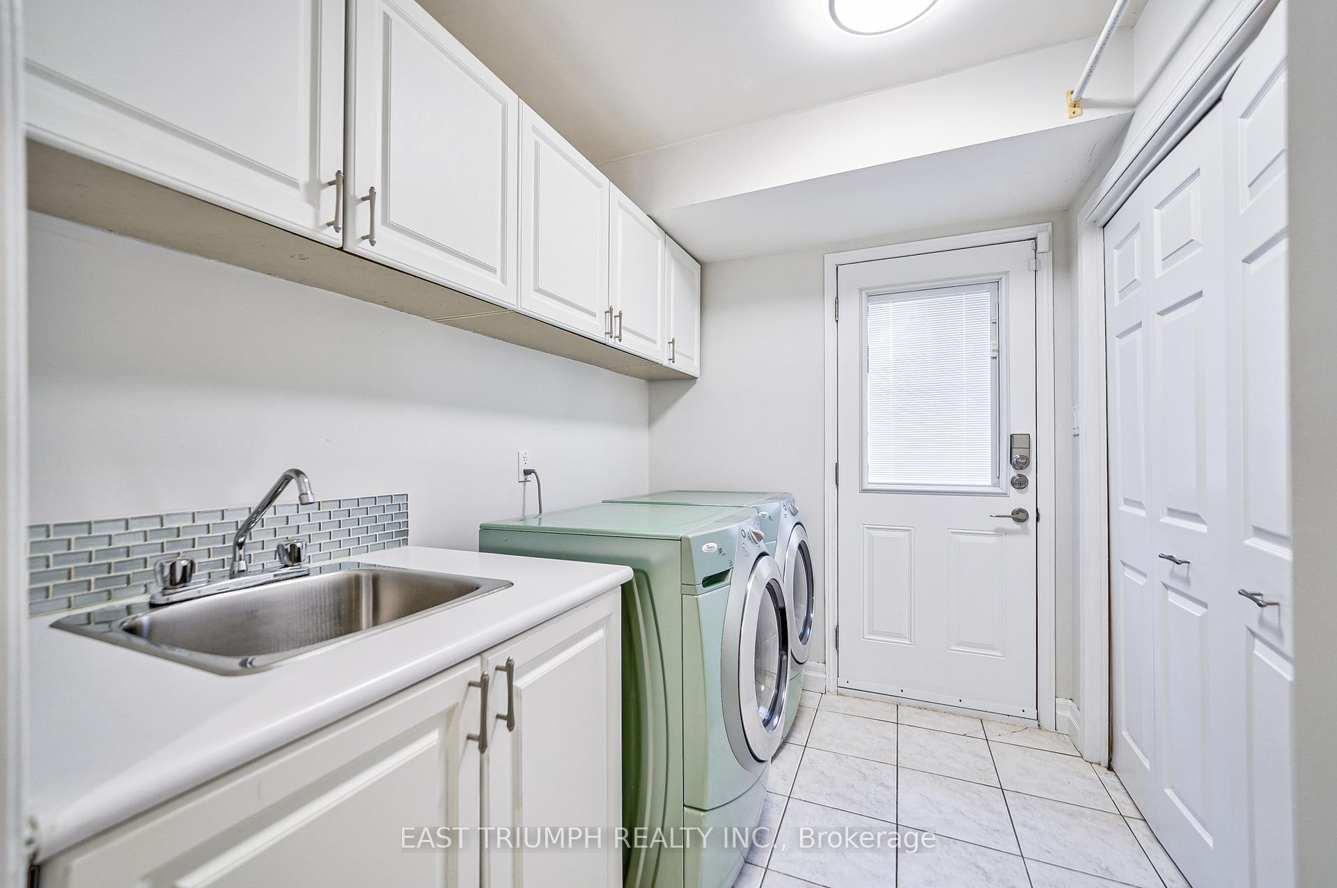 Photo 23 of 22 Ritter Crescent, Markham, Unionville — HOMEH
