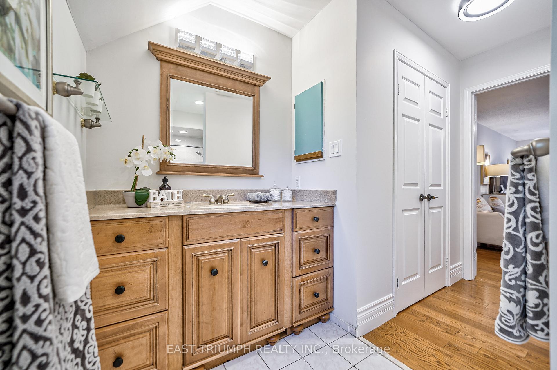 Photo 24 of 22 Ritter Crescent, Markham, Unionville — HOMEH