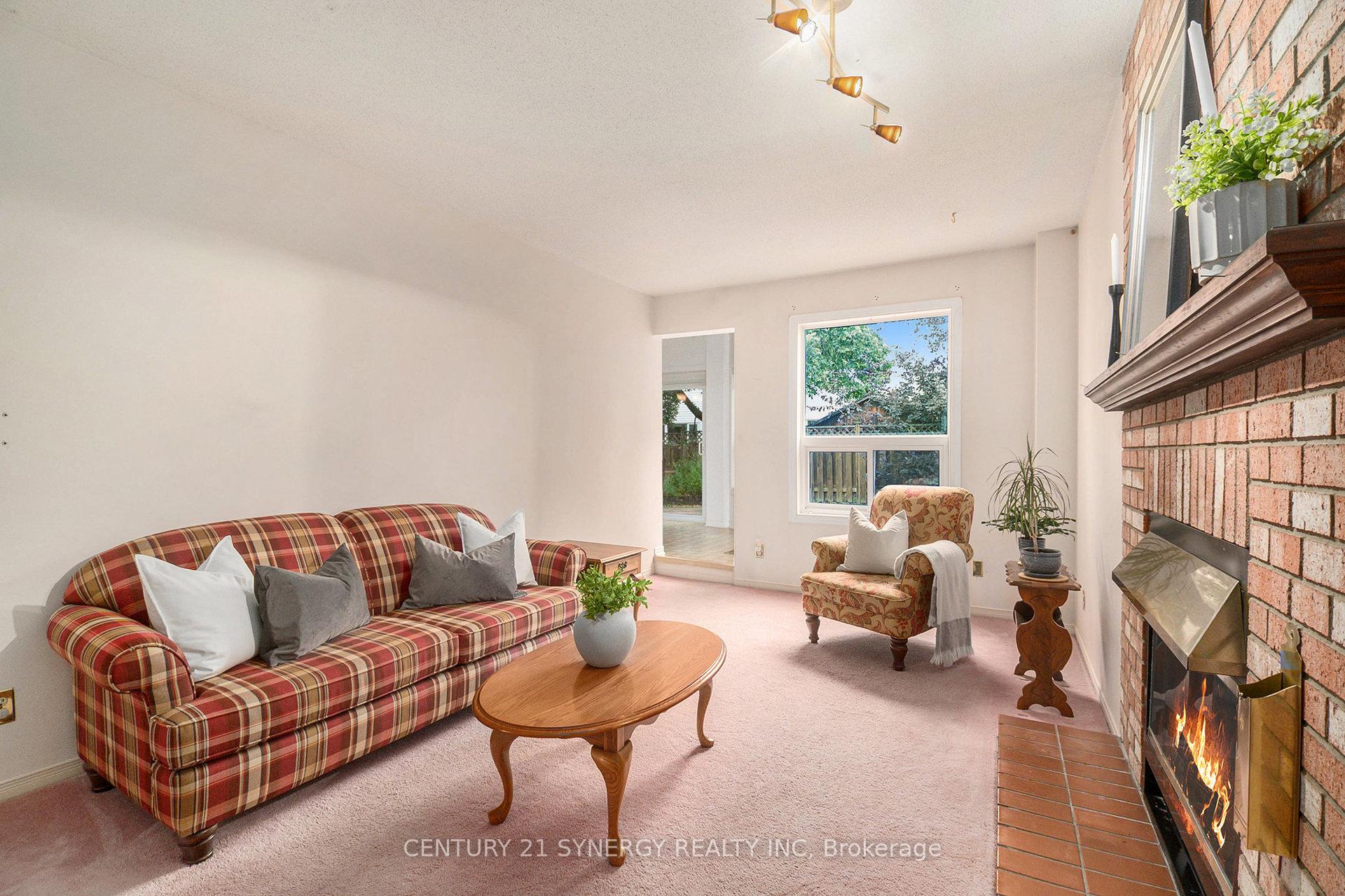 Photo 12 of 1723 Cara Crescent, Ottawa, Fallingbrook/Pineridge — HOMEH